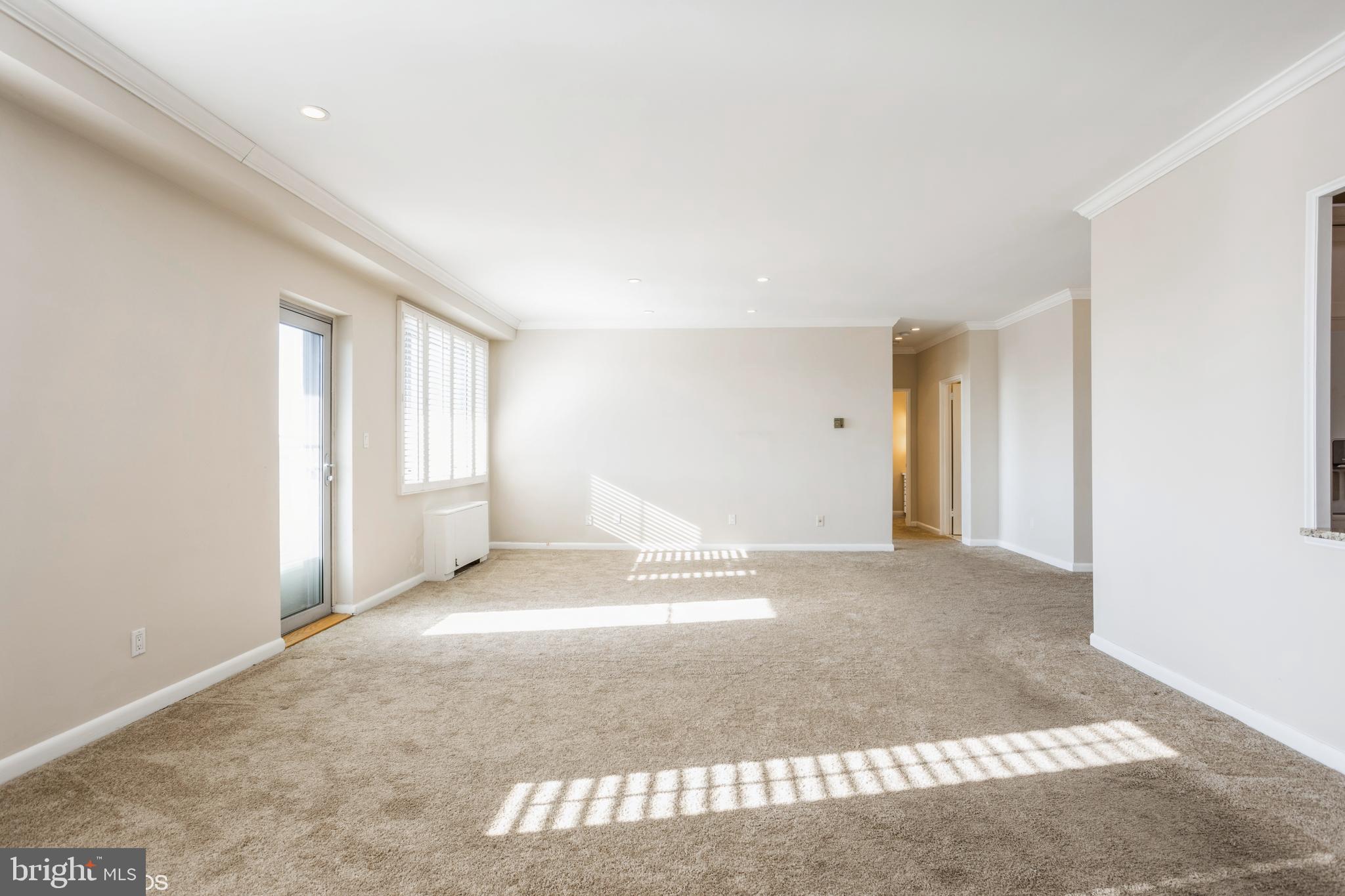 ELEVEN SLADE - Residential