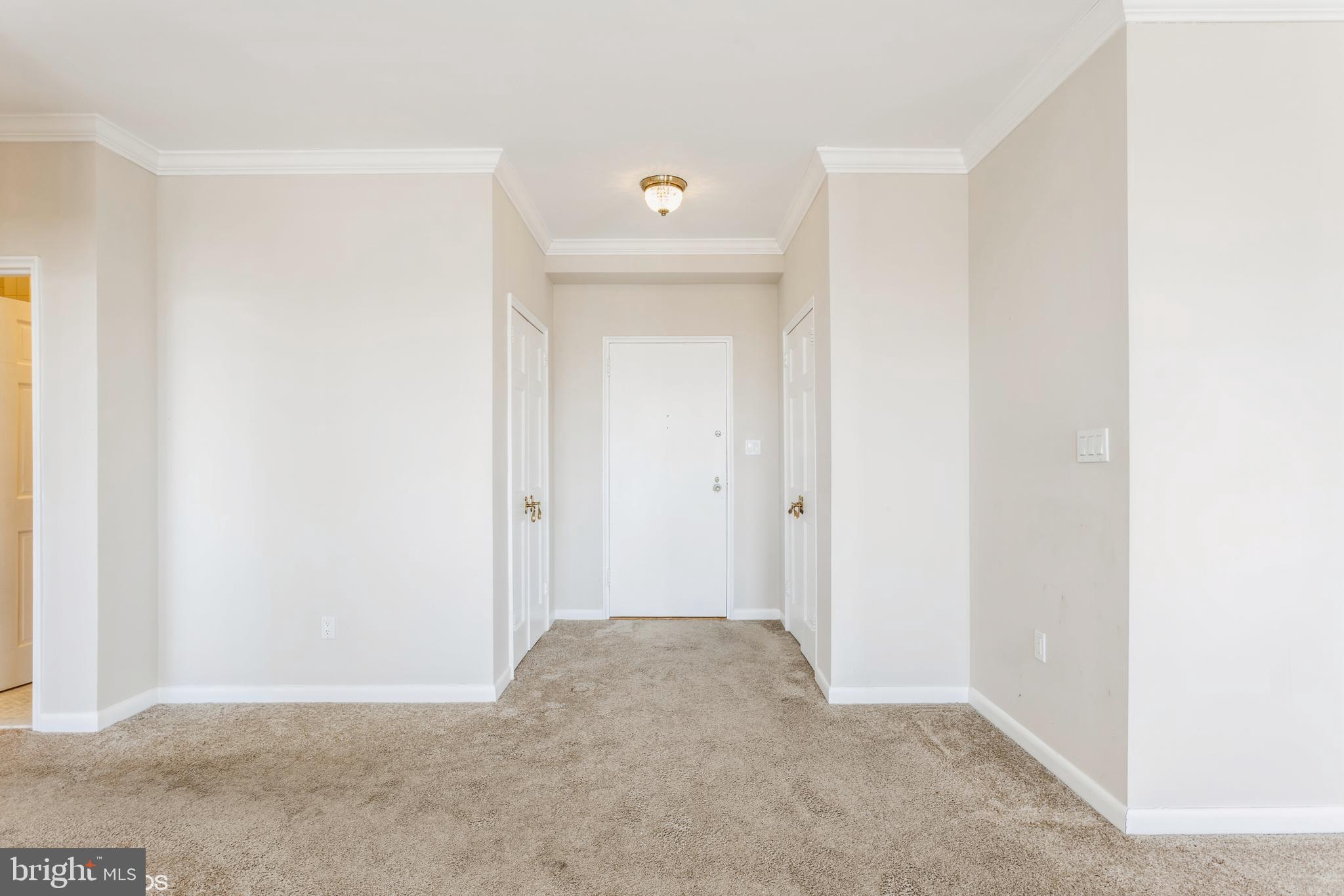 ELEVEN SLADE - Residential