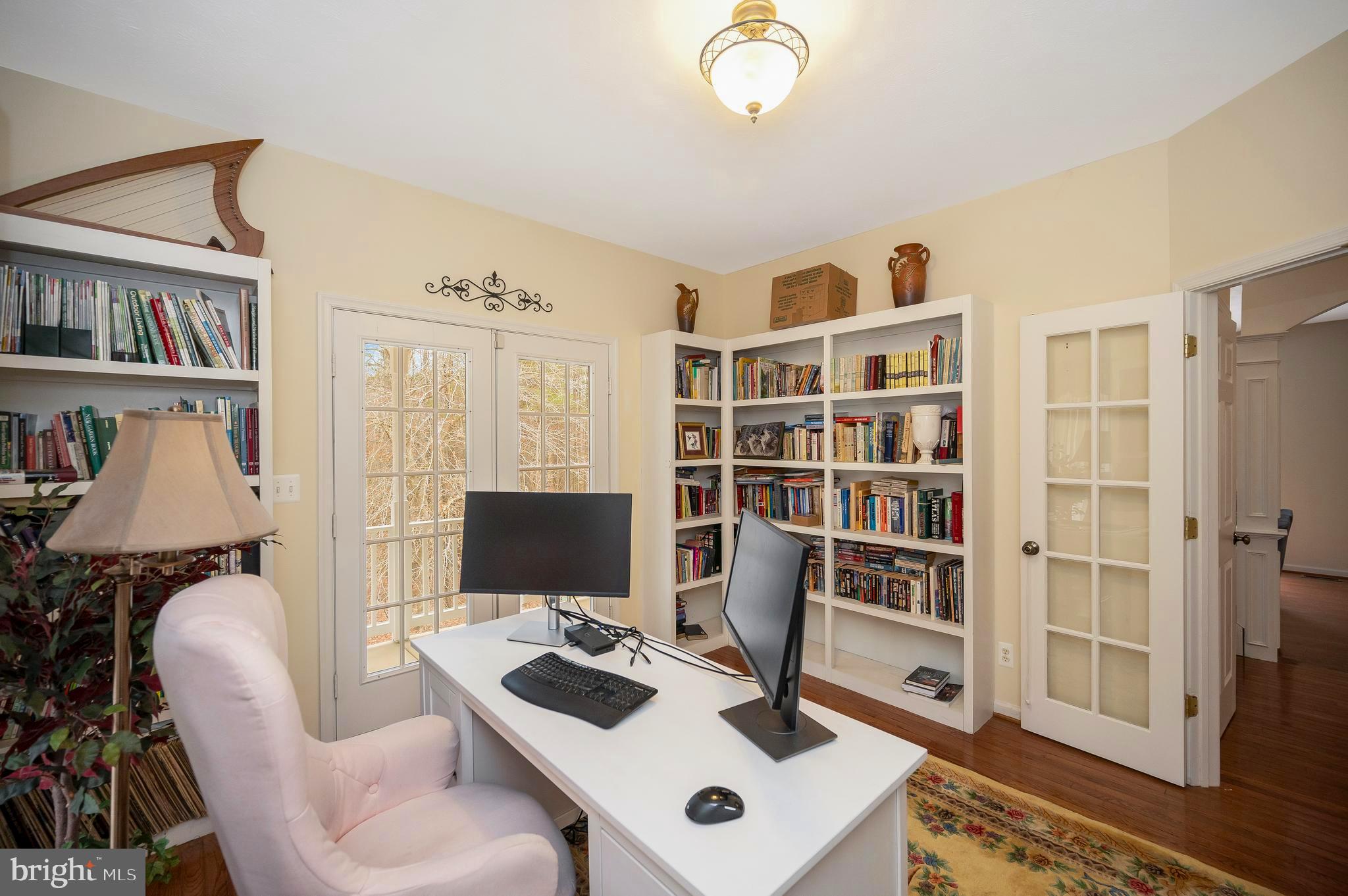 TA WOODS RUN - Residential