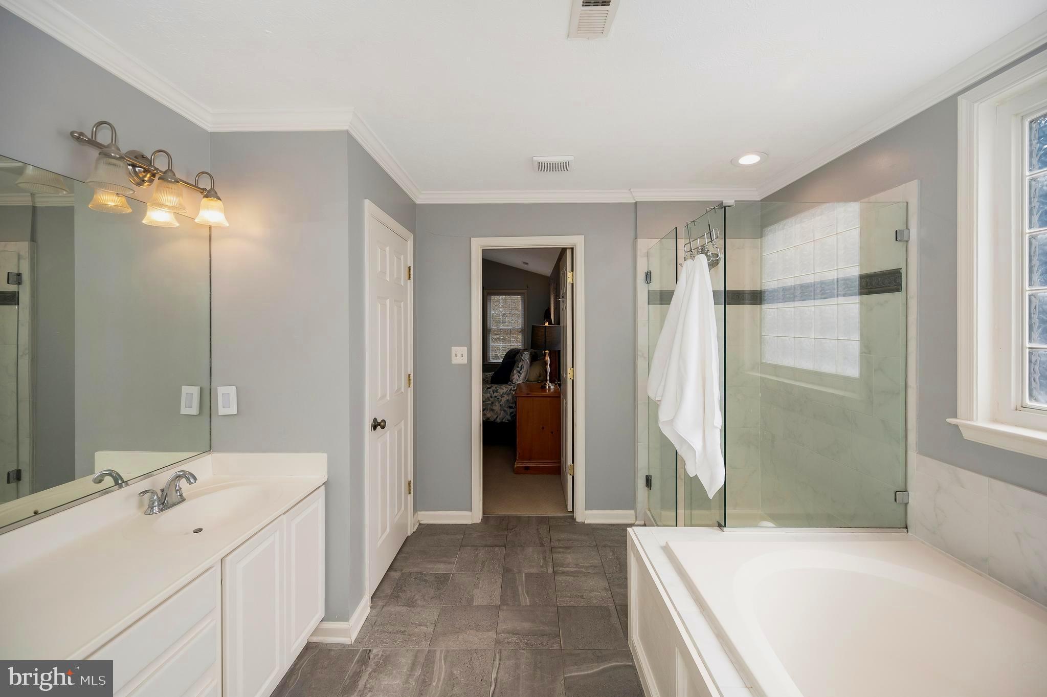 TA WOODS RUN - Residential