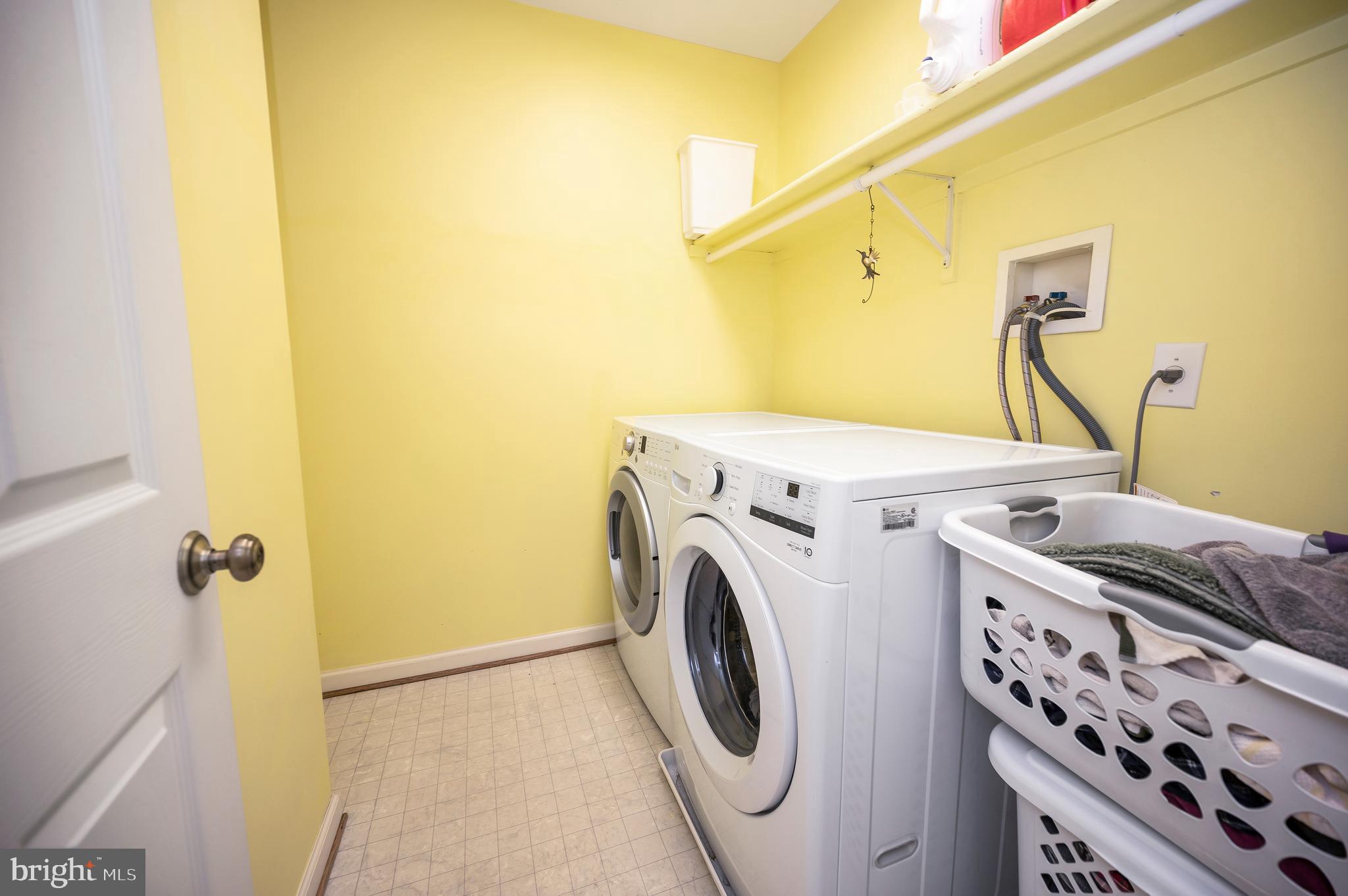 TA WOODS RUN - Residential