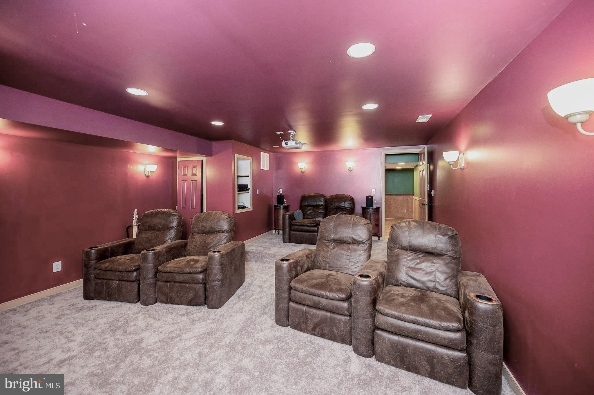 TA WOODS RUN - Residential