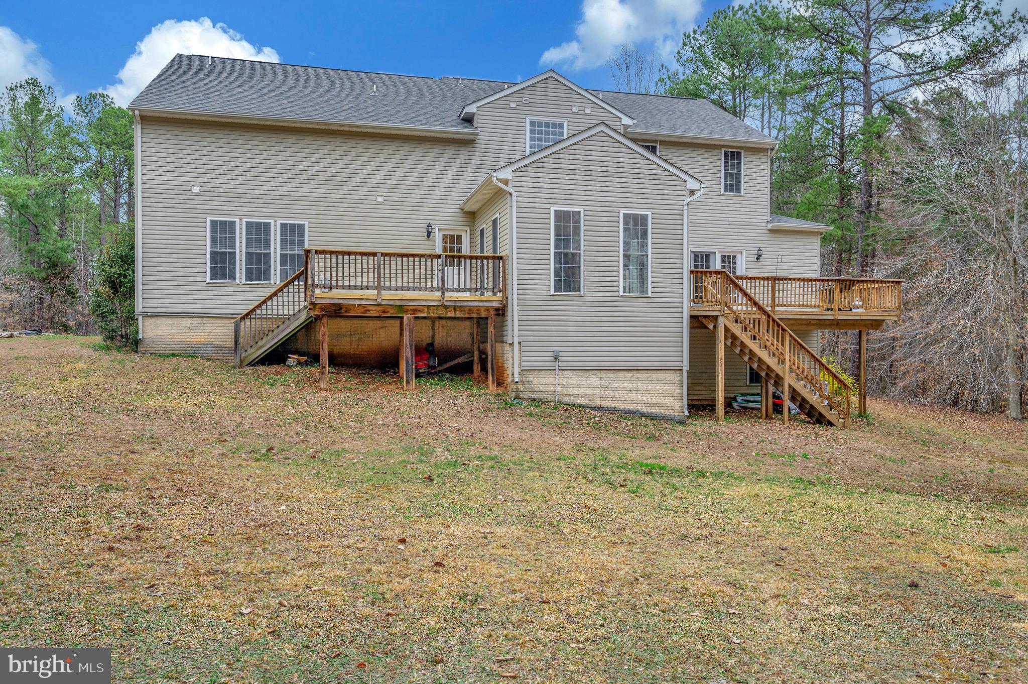 TA WOODS RUN - Residential