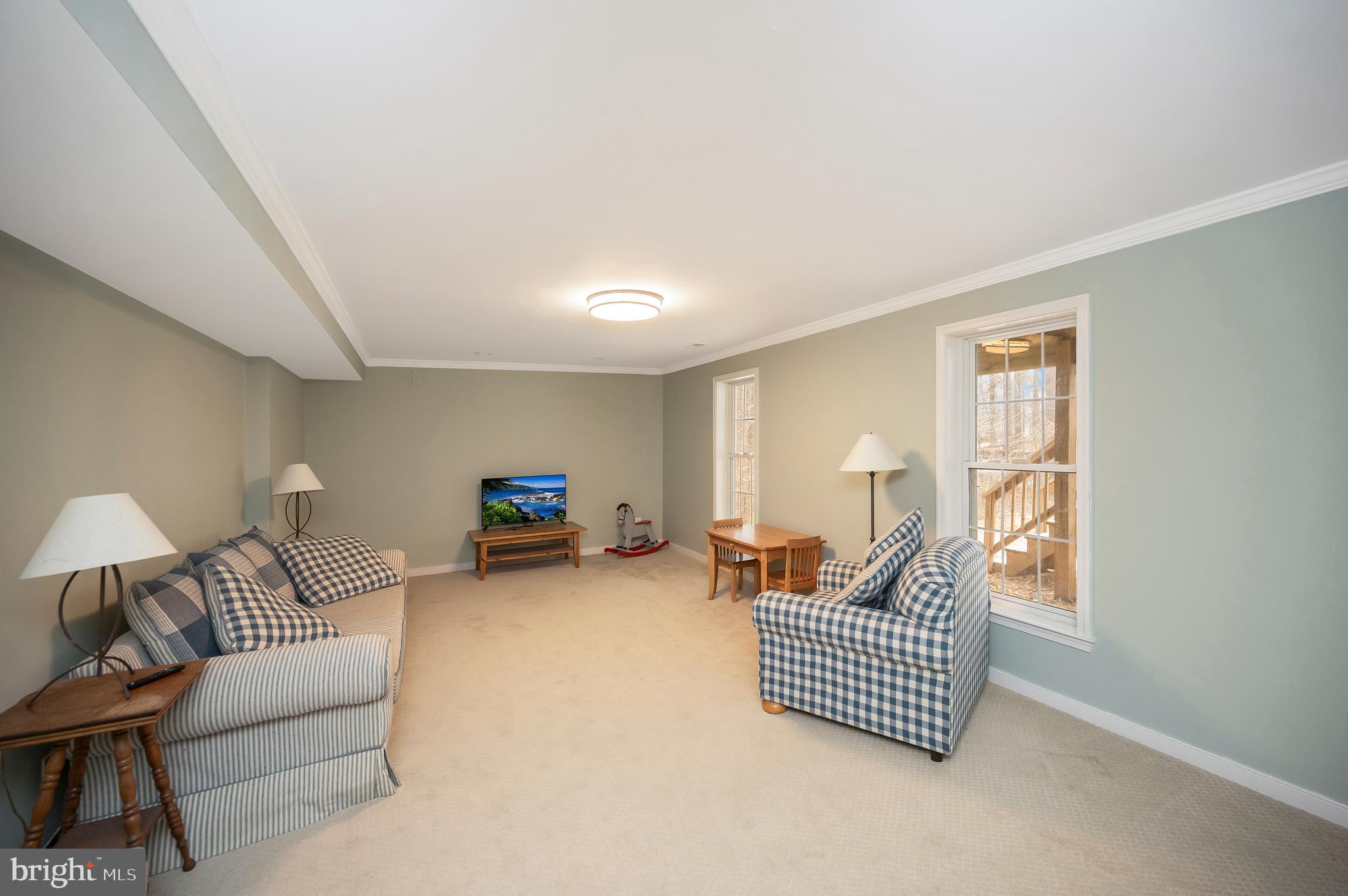 TA WOODS RUN - Residential