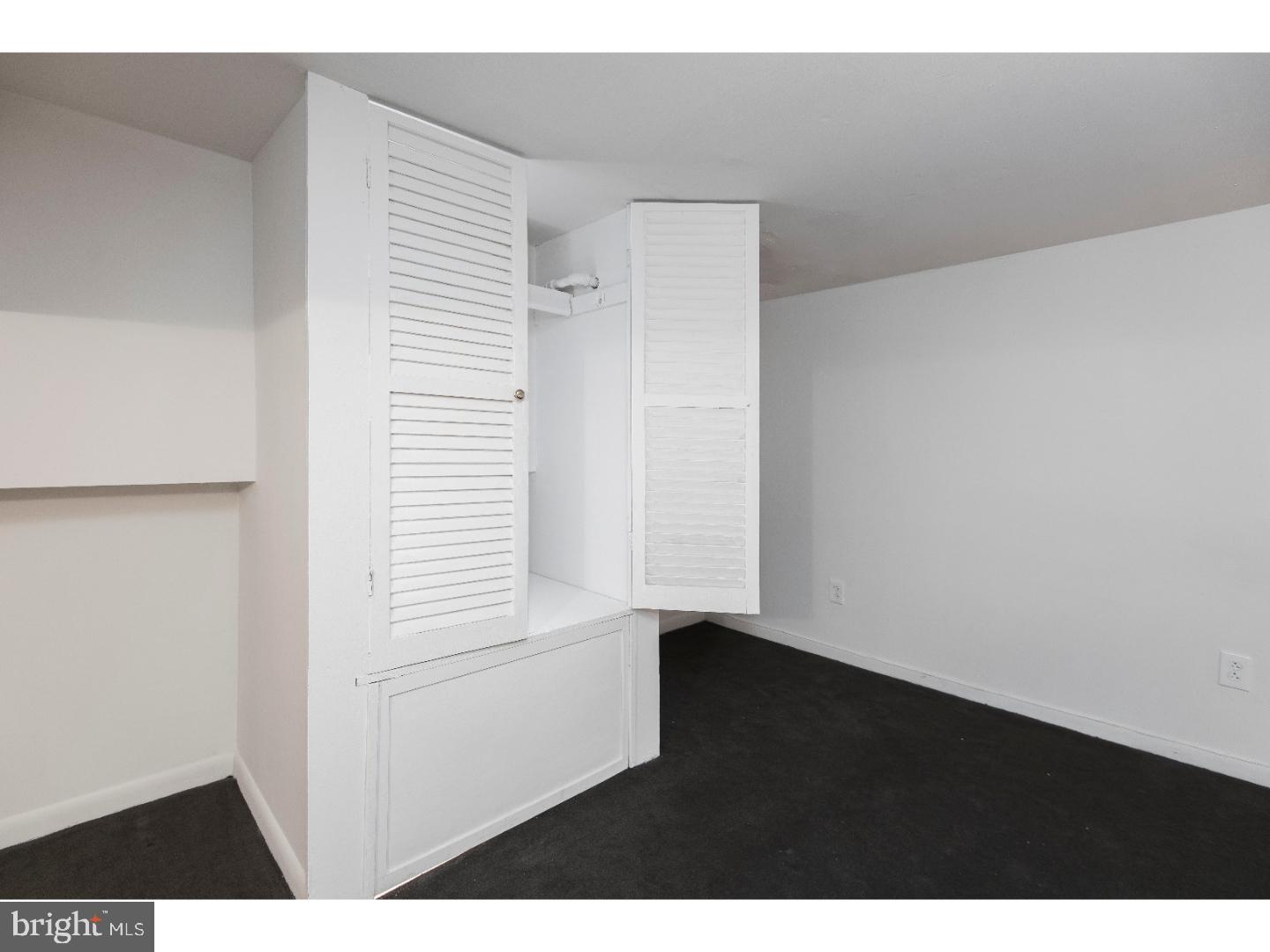 CENTER CITY - Residential Lease