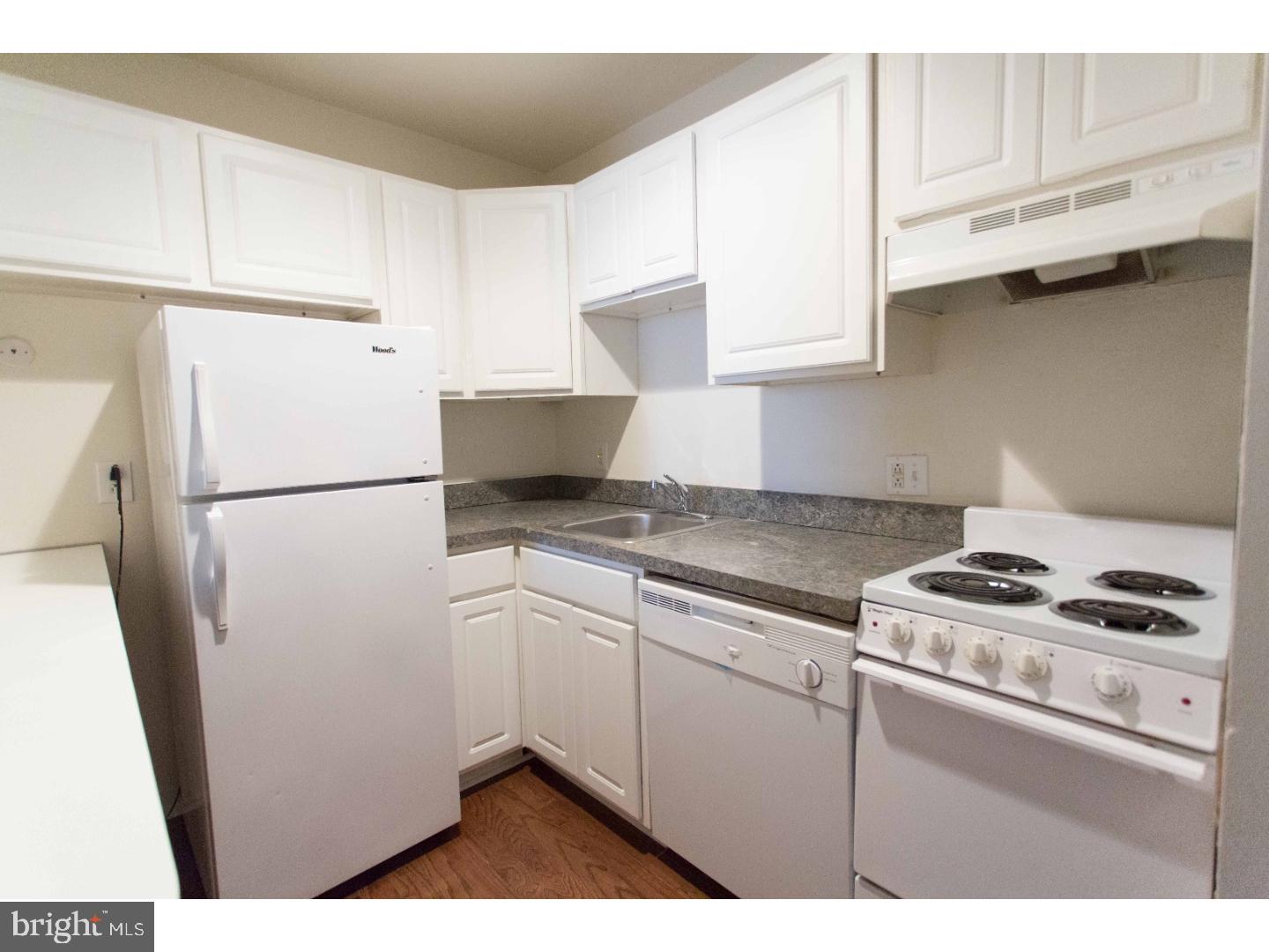 CENTER CITY - Residential Lease