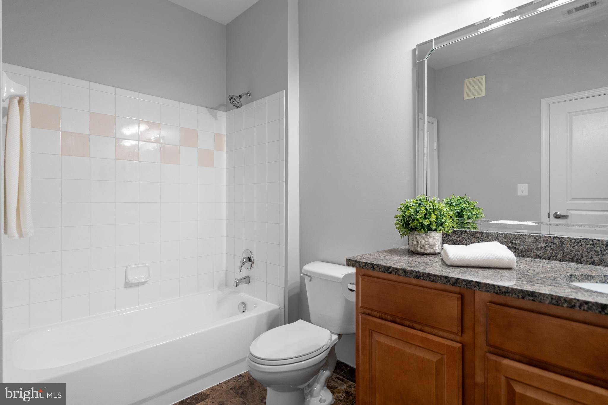 SAVOY AT RESTON TOWN CENTER - Residential