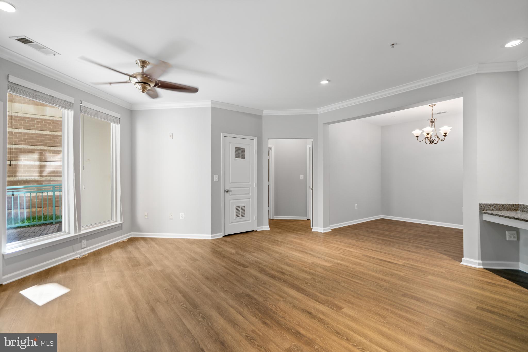 SAVOY AT RESTON TOWN CENTER - Residential