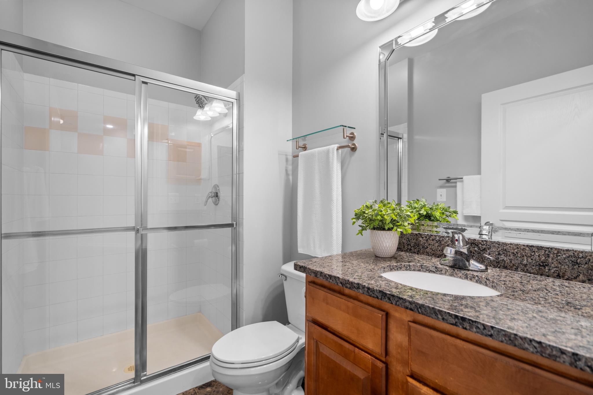 SAVOY AT RESTON TOWN CENTER - Residential