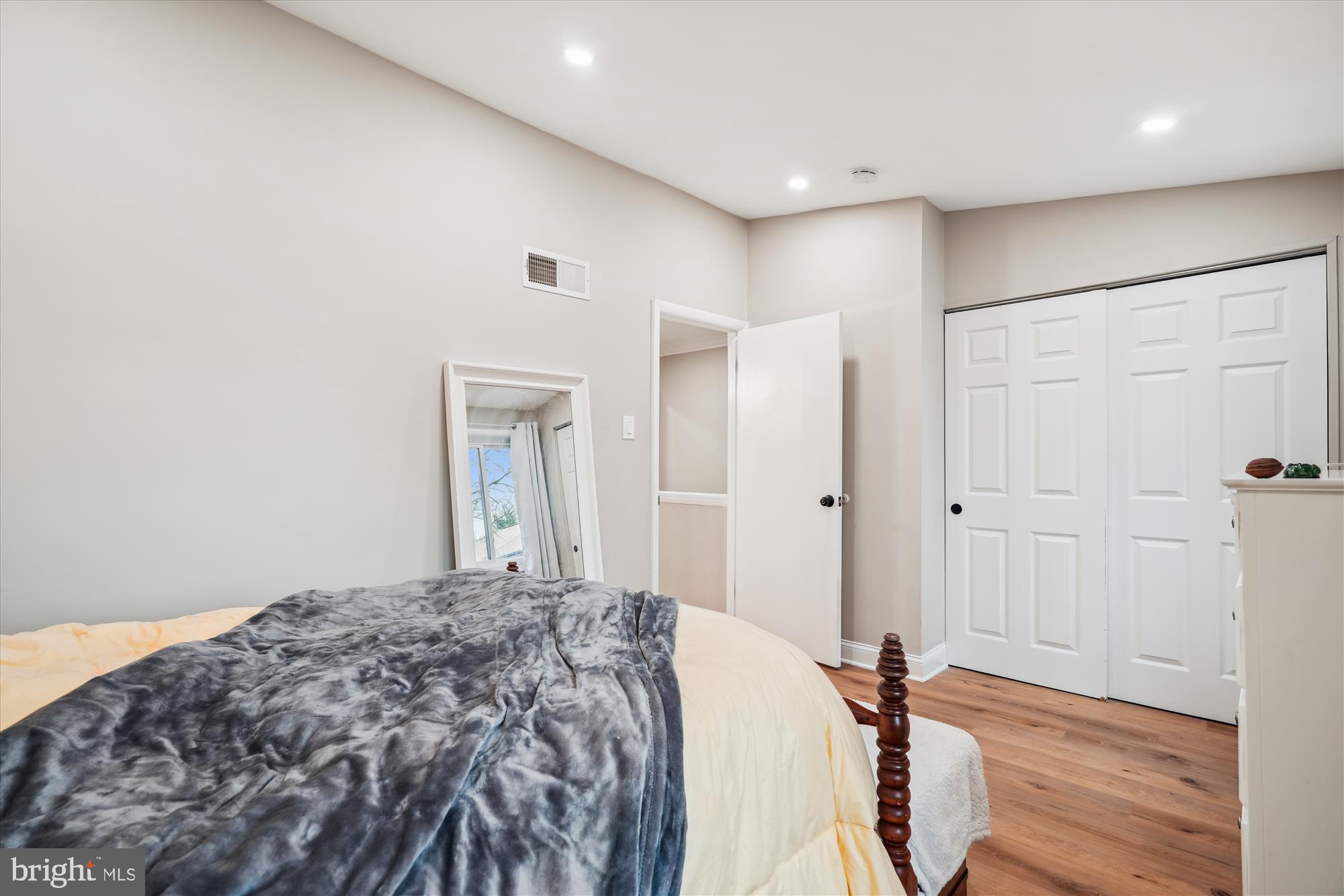 VILLAGE OF OWEN BROWN - Residential