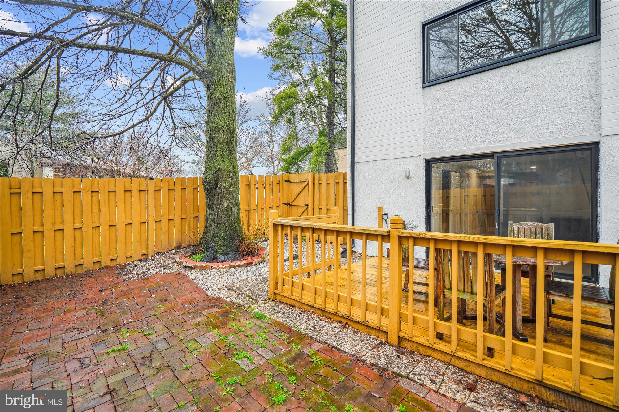 VILLAGE OF OWEN BROWN - Residential