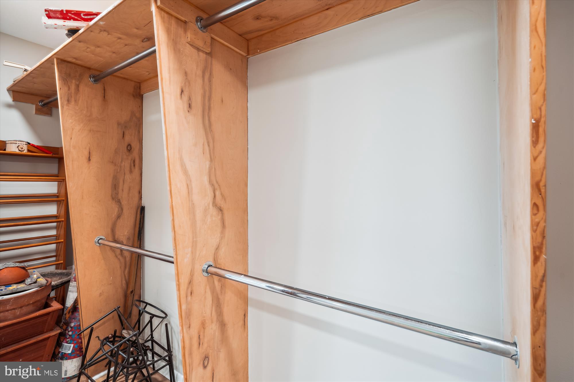 VILLAGE OF OWEN BROWN - Residential