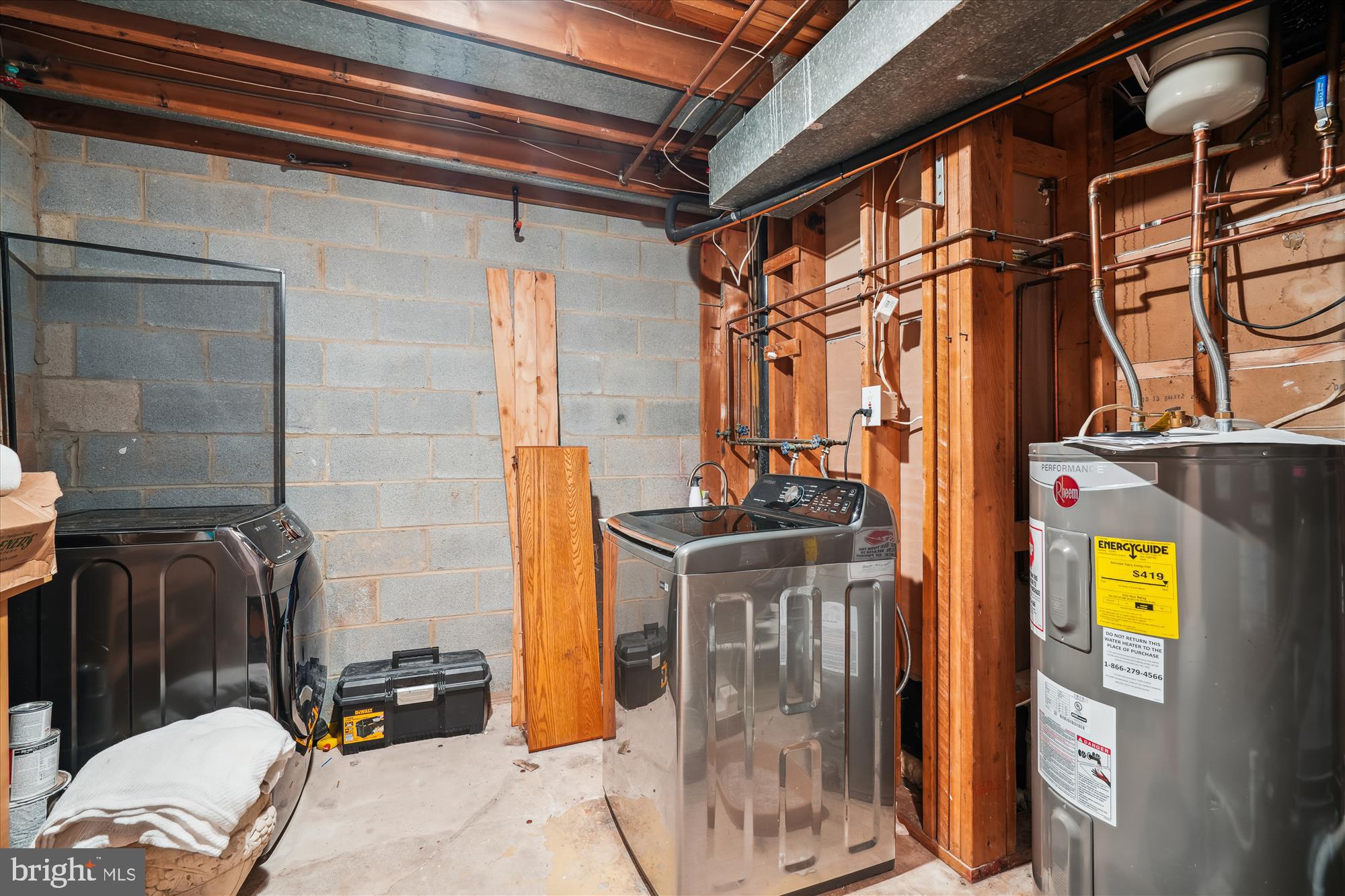 VILLAGE OF OWEN BROWN - Residential