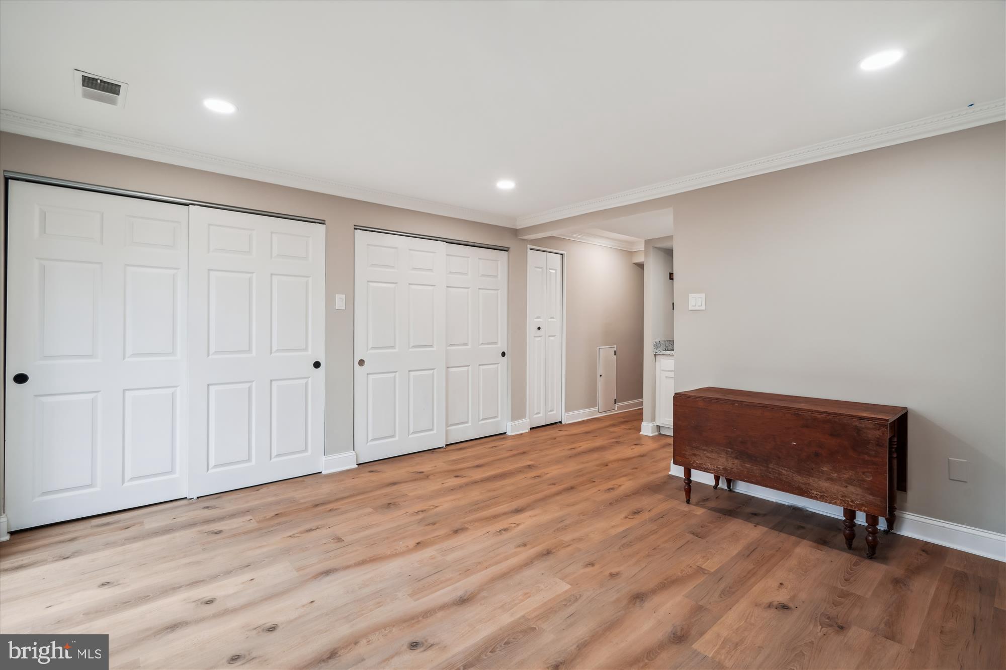 VILLAGE OF OWEN BROWN - Residential