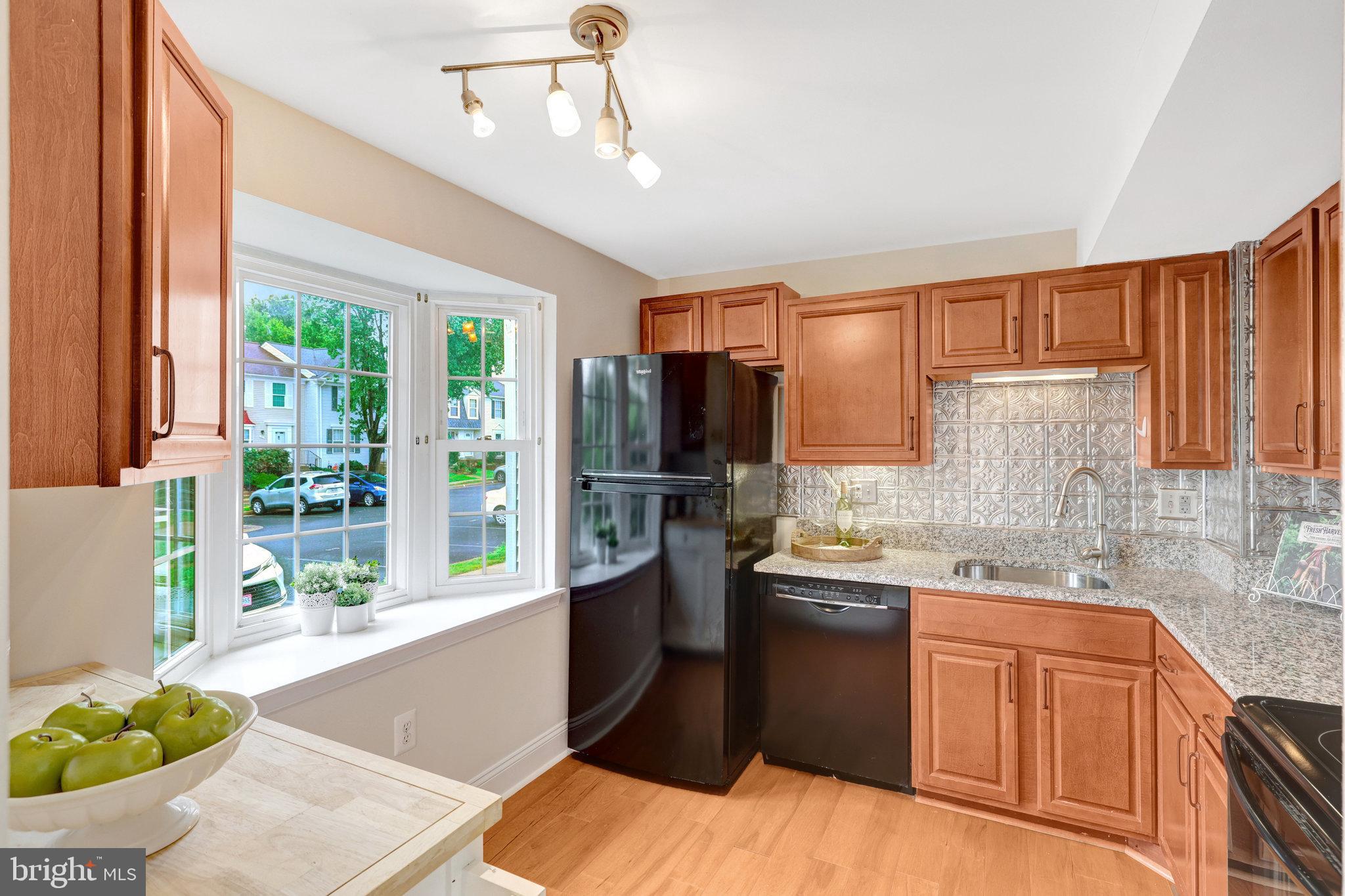 COUNTRYSIDE - Residential