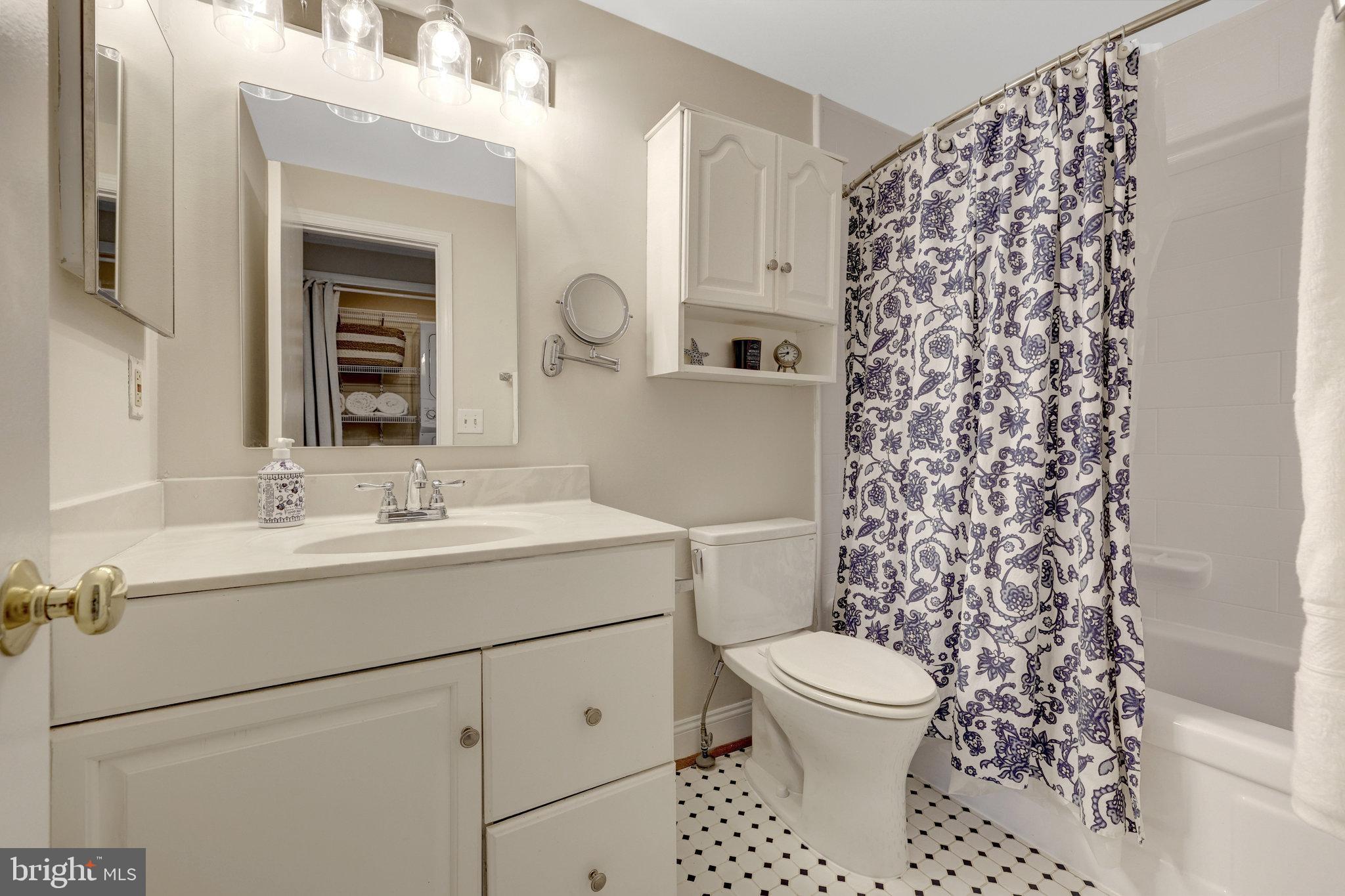 COUNTRYSIDE - Residential