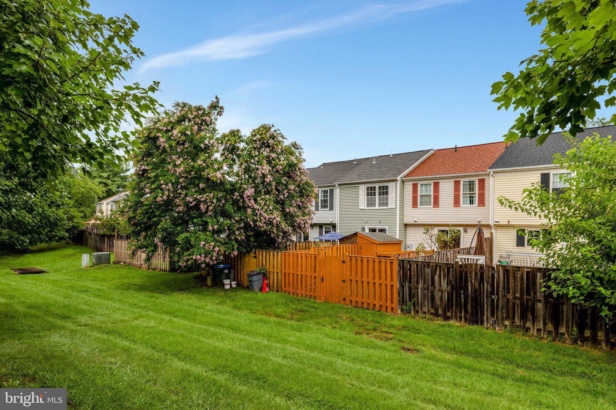 COUNTRYSIDE - Residential