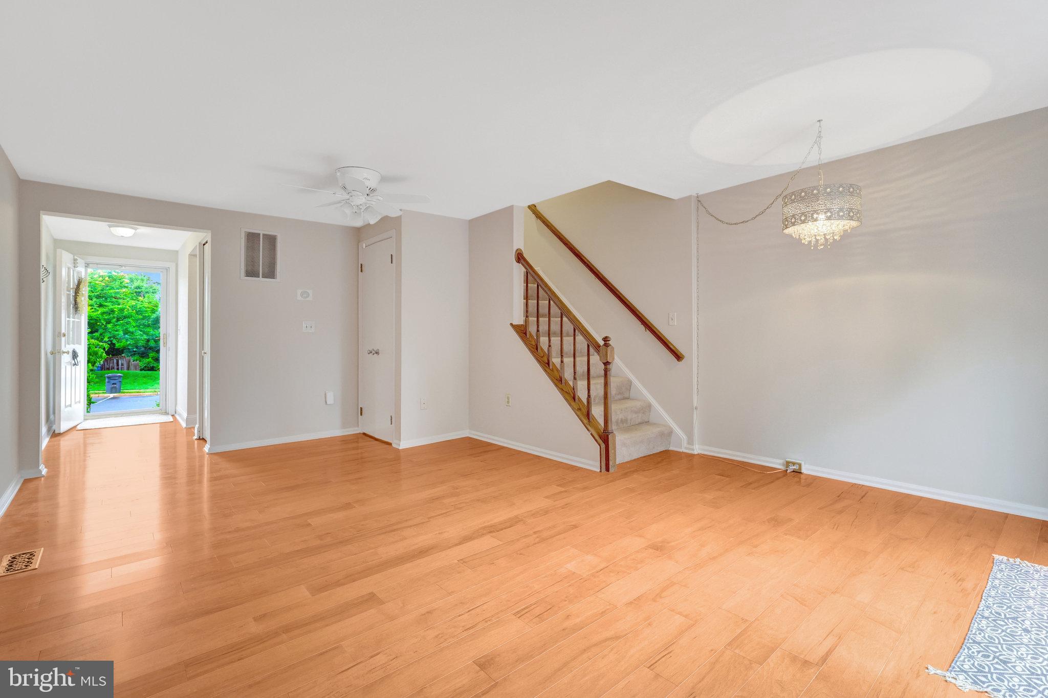 COUNTRYSIDE - Residential