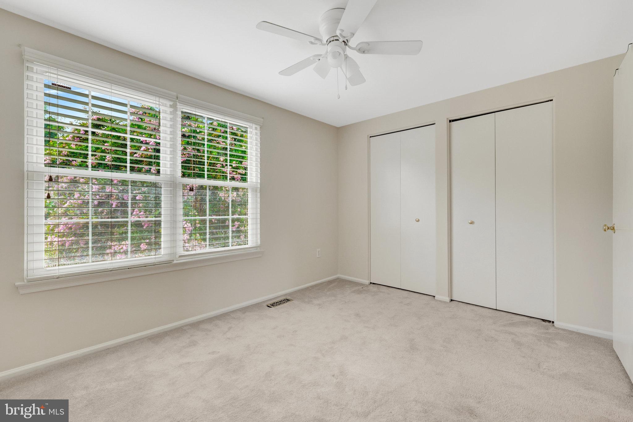 COUNTRYSIDE - Residential