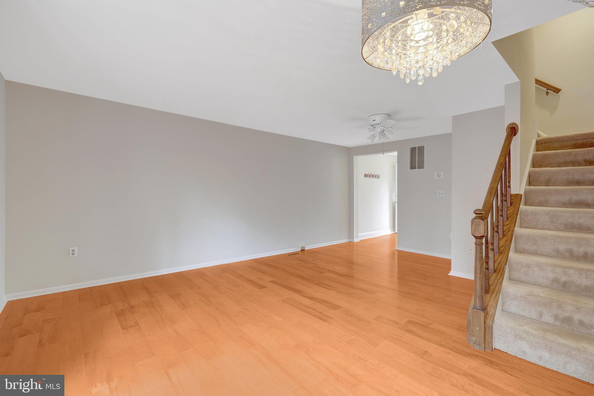 COUNTRYSIDE - Residential