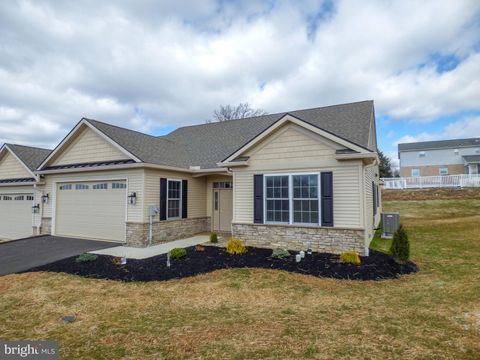 620 BLUFF STONE DRIVE YORK PA 17402