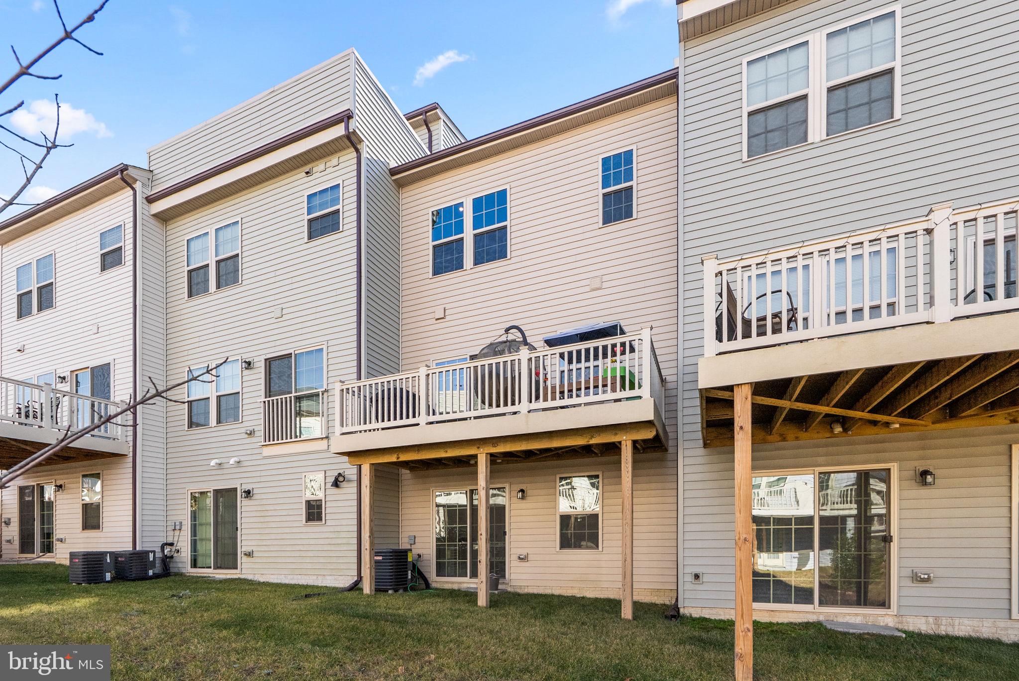 PARKSIDE - Residential