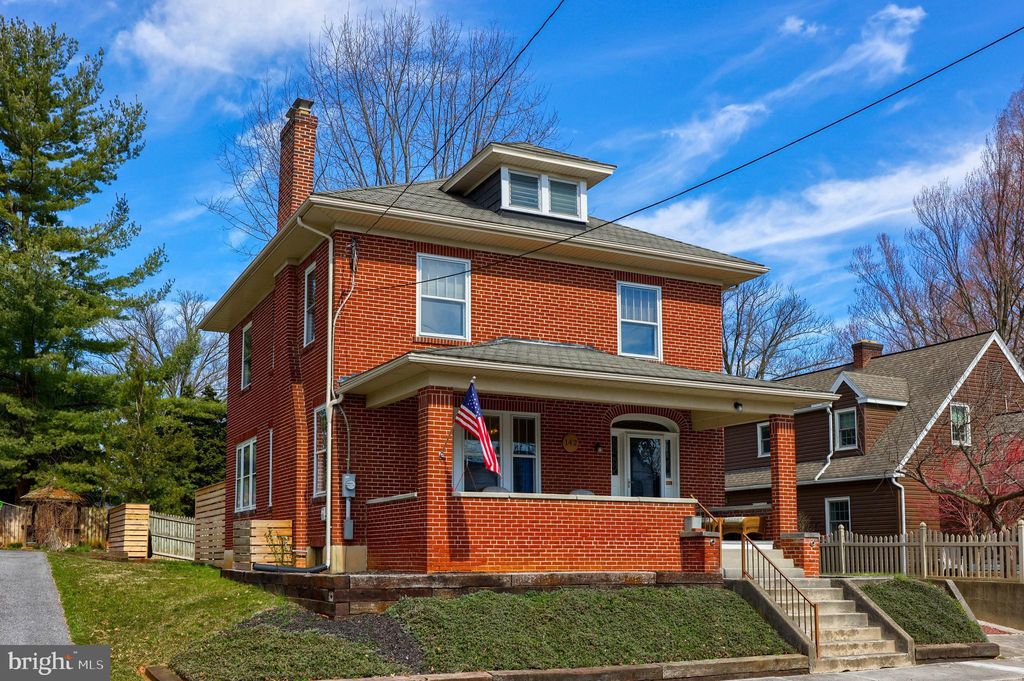 Photo of 142 E FERDINAND ST, MANHEIM, PA 17545 (MLS # PALA2032512)