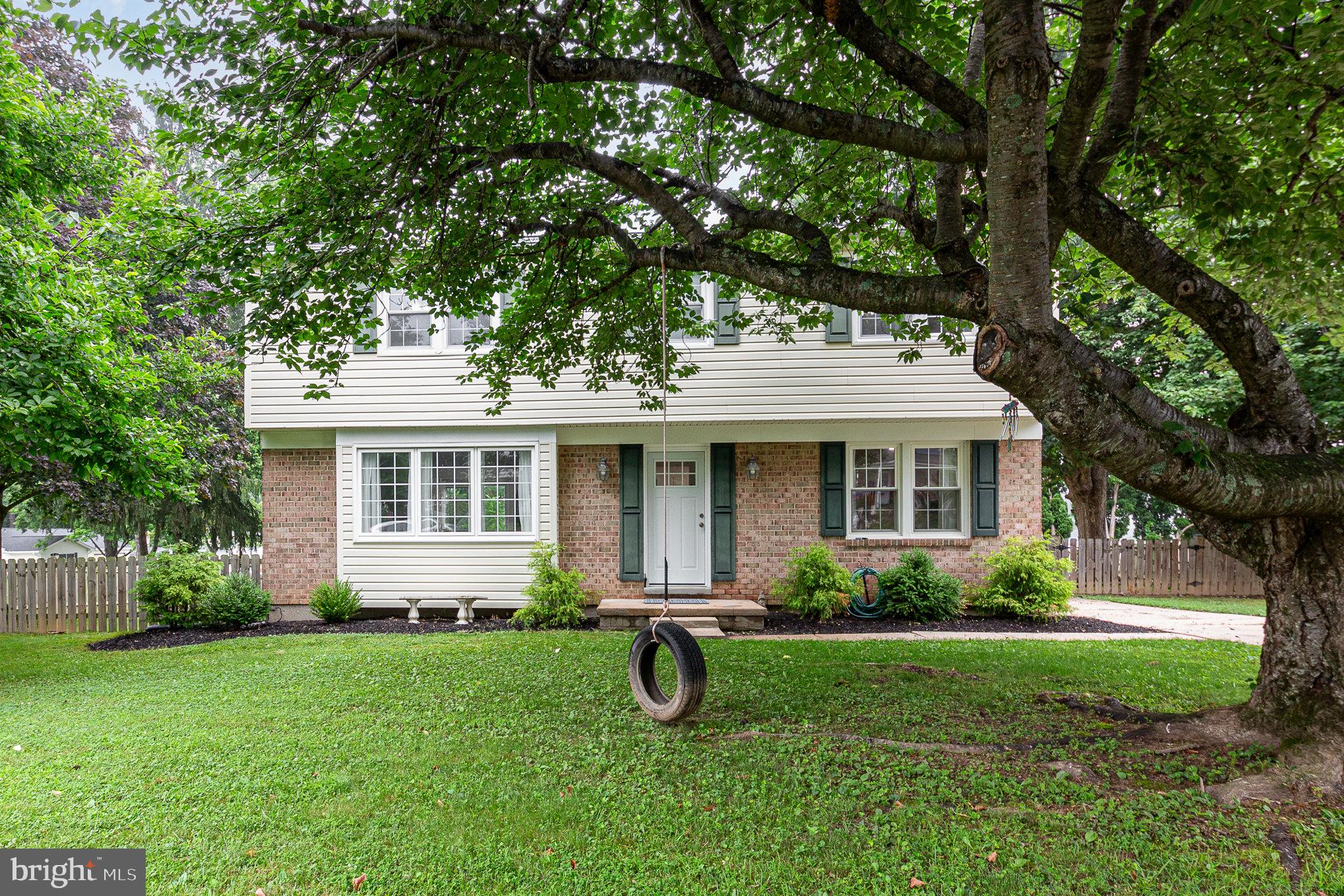 916 BERNADETTE DRIVE