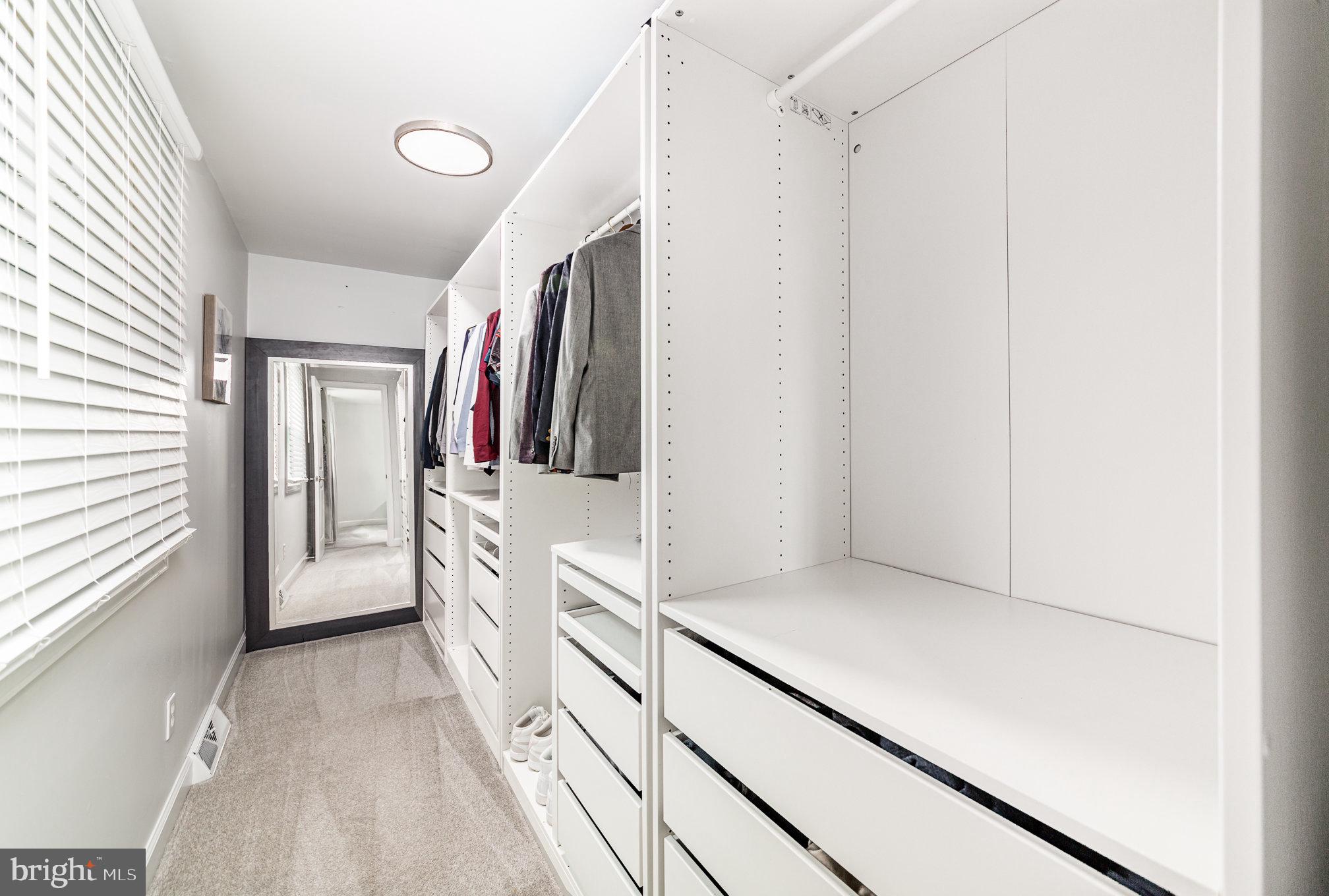 FOREST LAKES - Residential