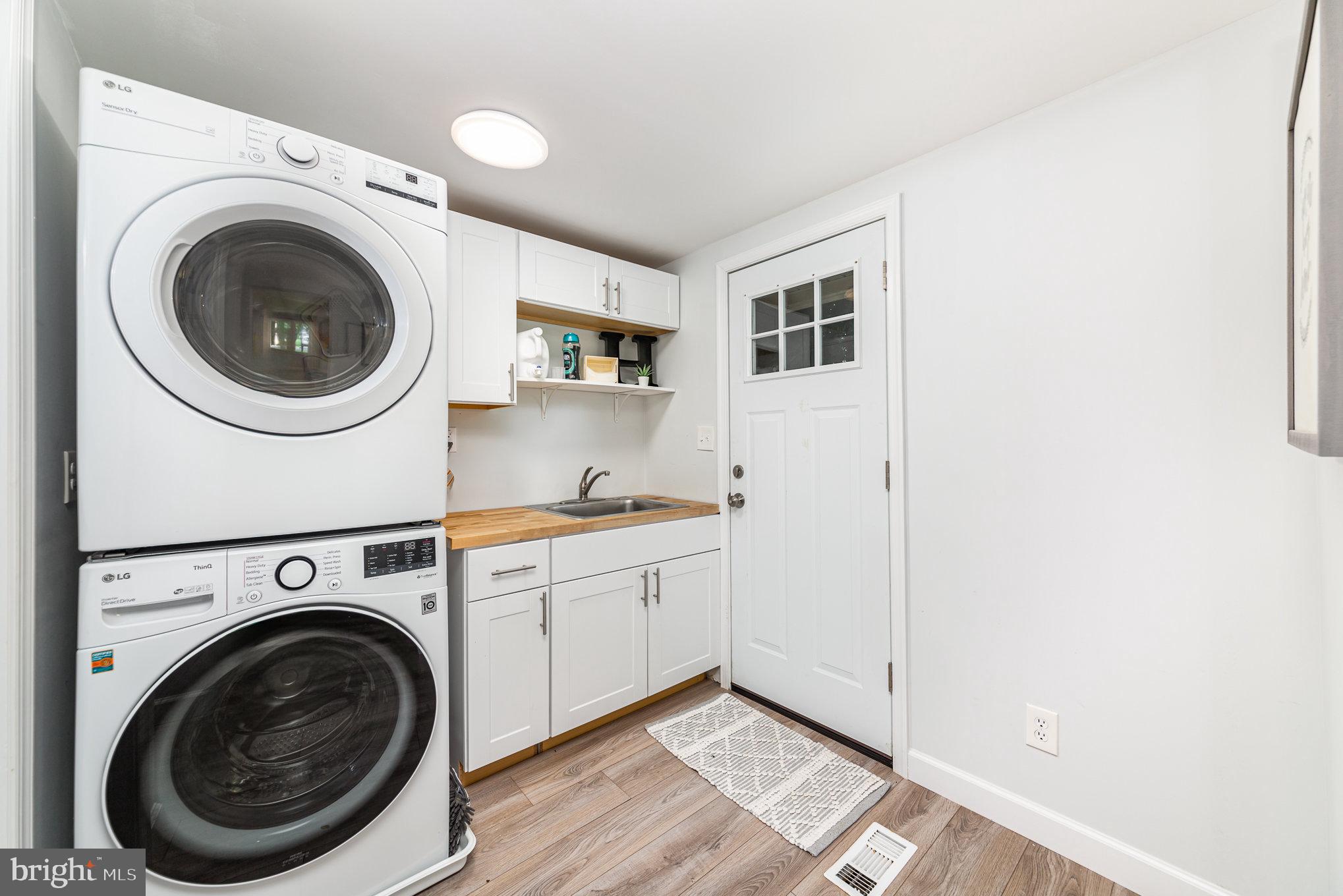 FOREST LAKES - Residential