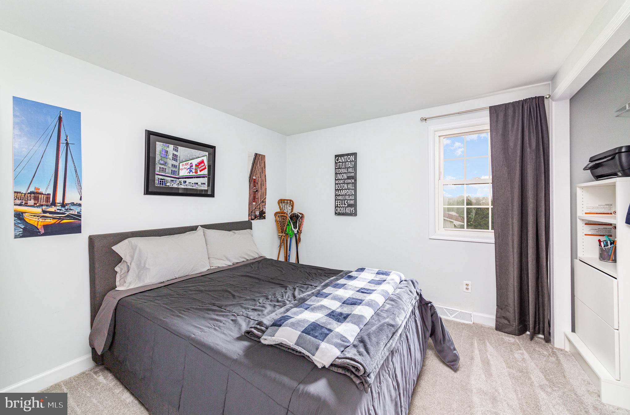 FOREST LAKES - Residential