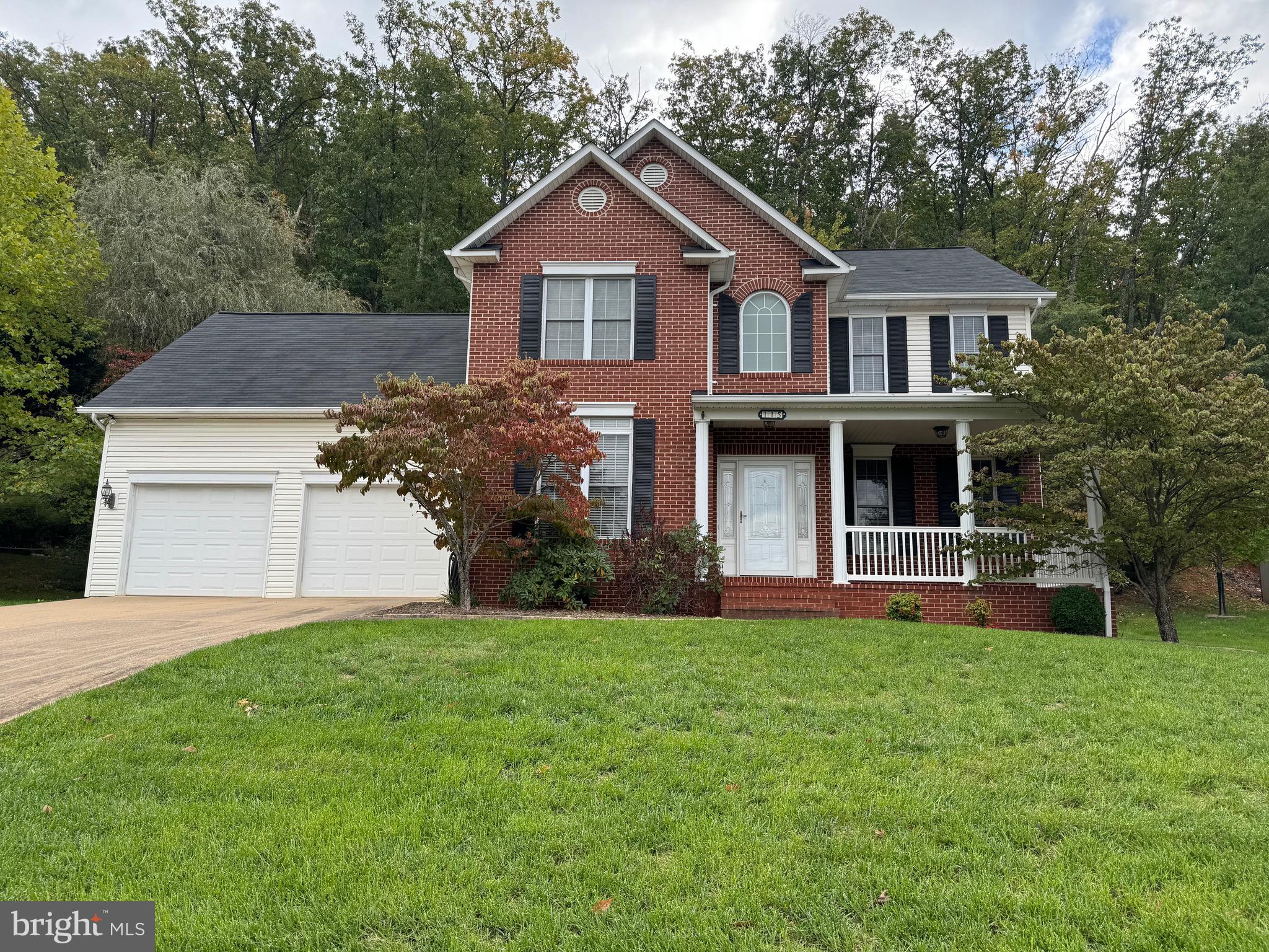 COLONIAL PARK - Residential Lease