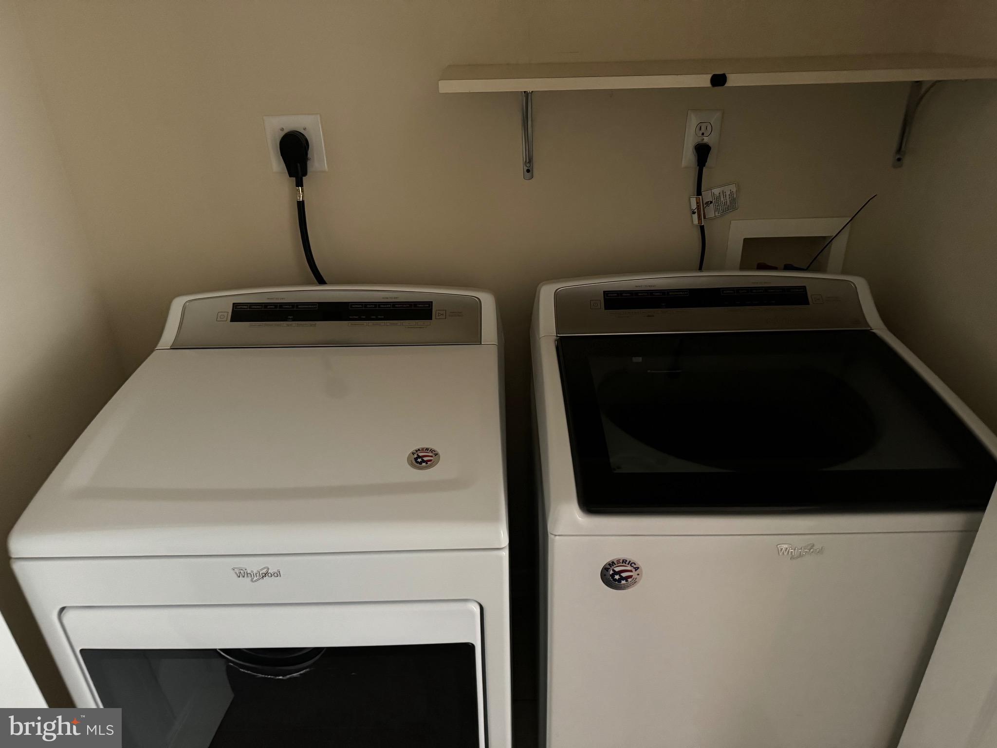 COLONIAL PARK - Residential Lease