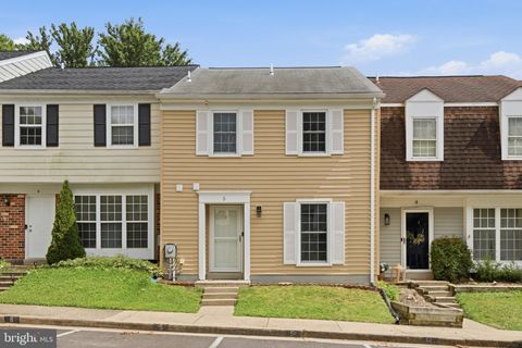 Townhouse For Sale - 5 Moon Maiden Court<br/> WALKERSVILLE, MD 21793