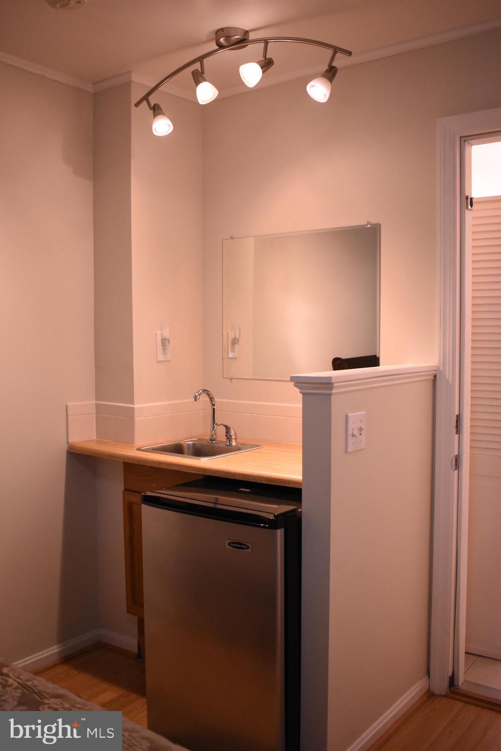 WHITTIER POND - Residential