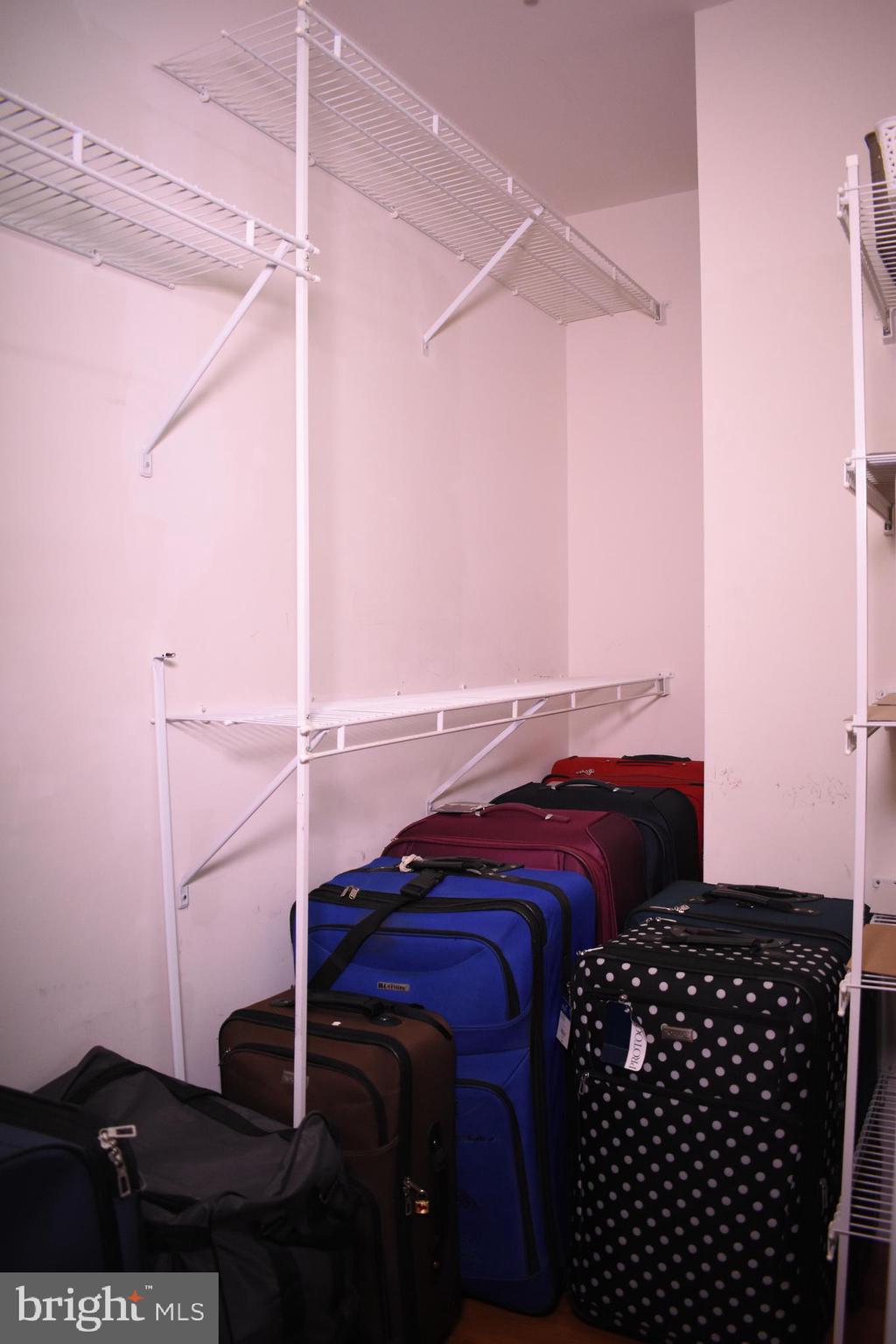 WHITTIER POND - Residential