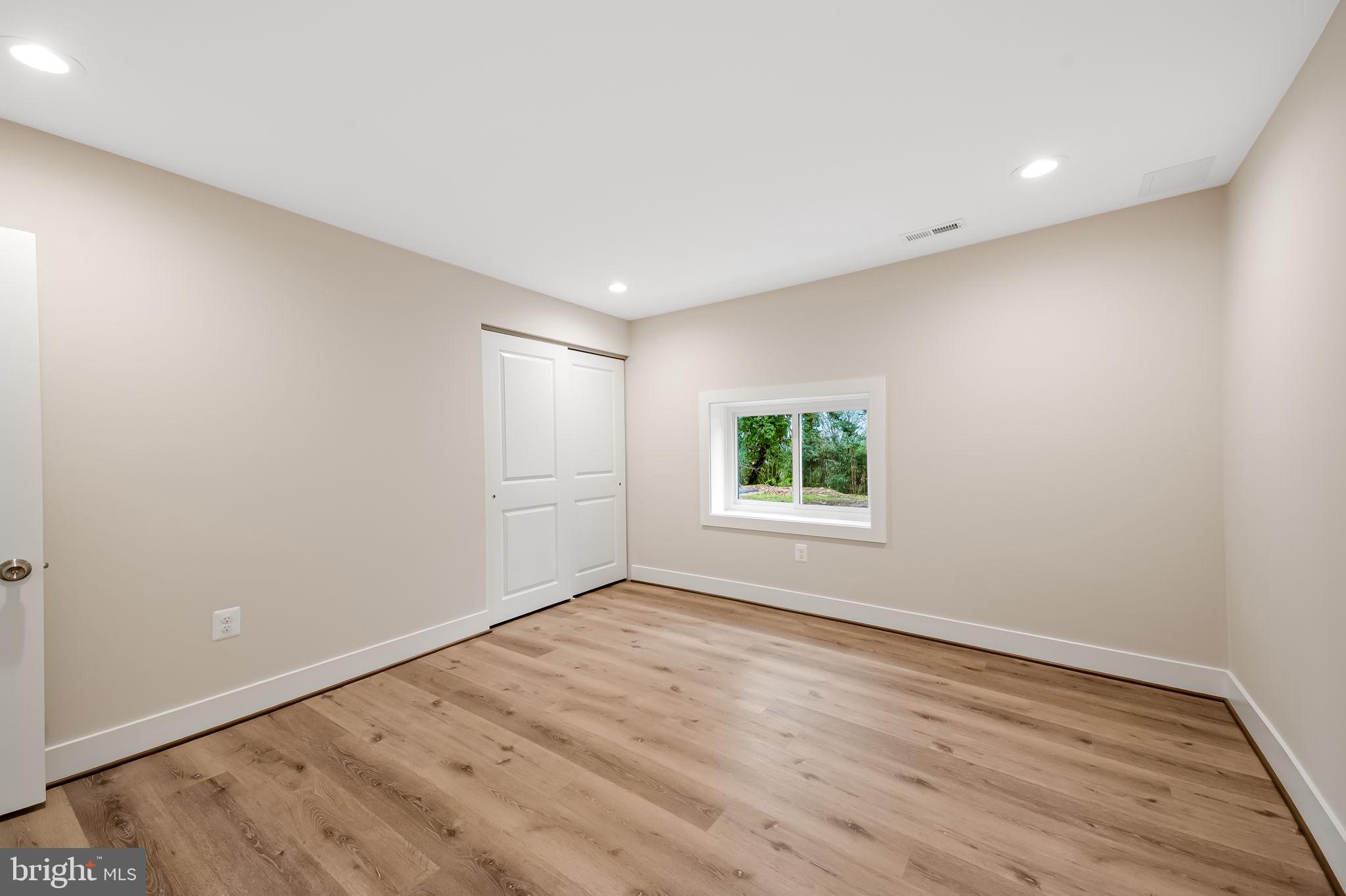 TOWSON ESTATES - Residential