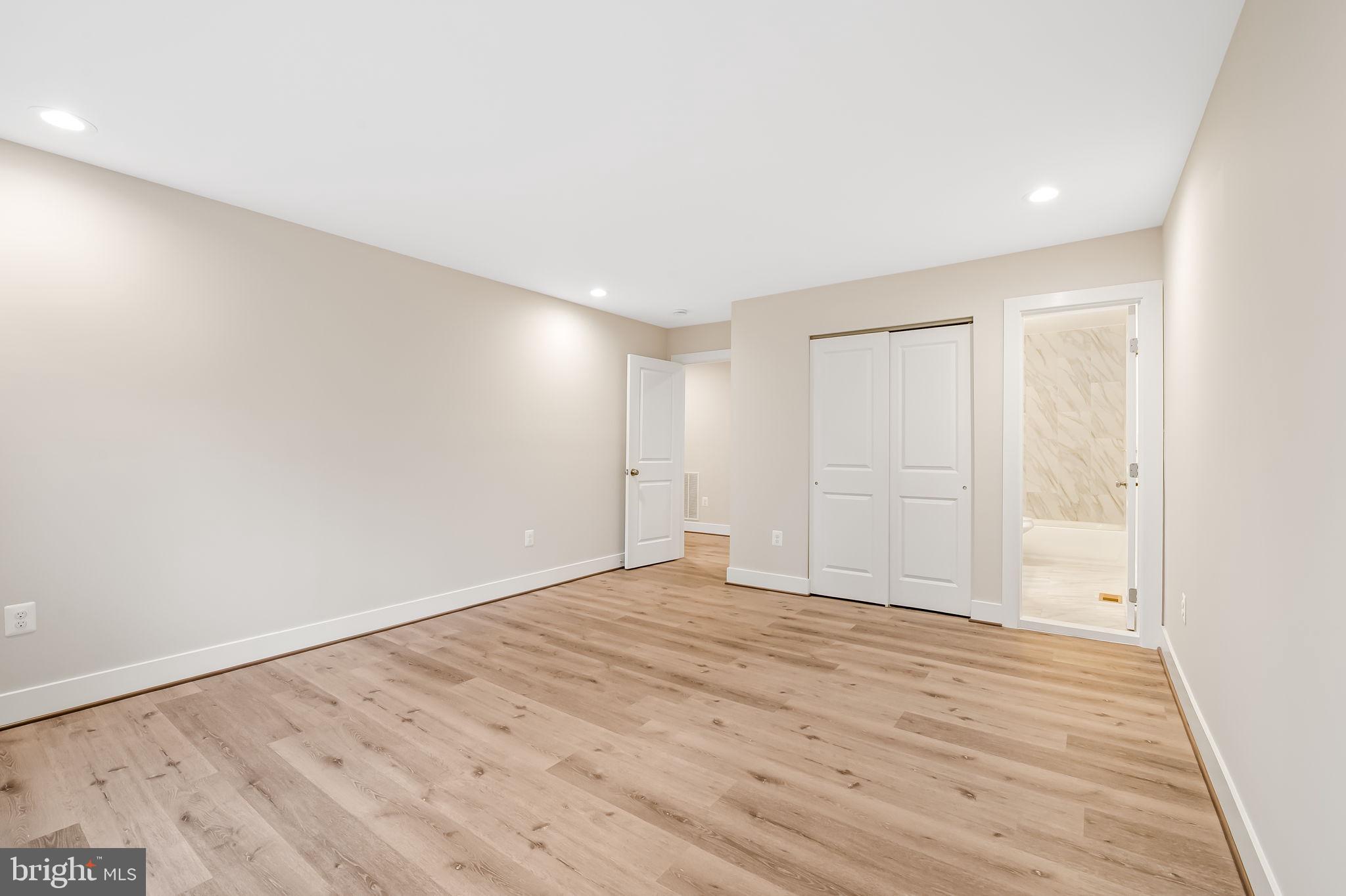 TOWSON ESTATES - Residential