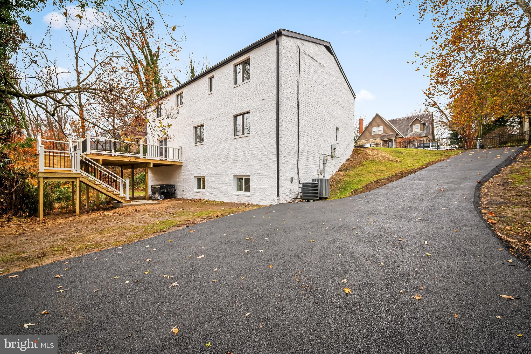 TOWSON ESTATES - Residential