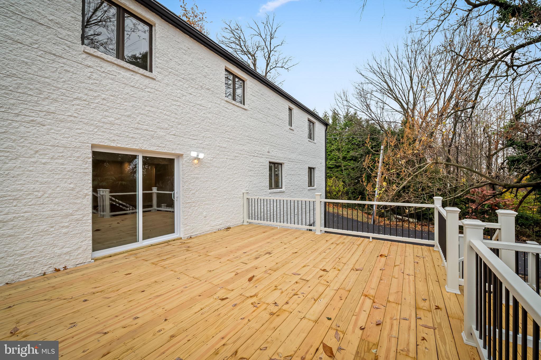 TOWSON ESTATES - Residential