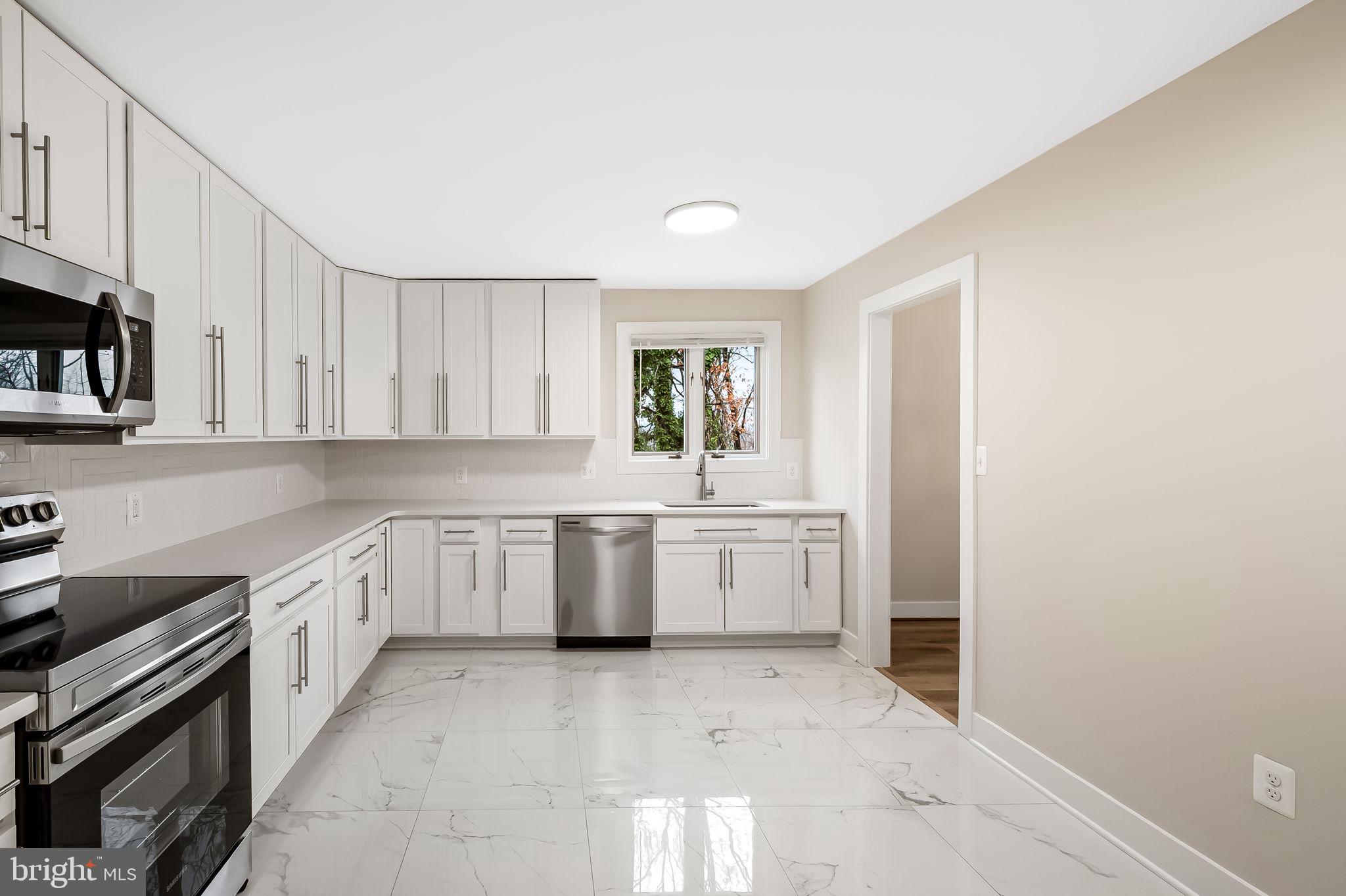 TOWSON ESTATES - Residential