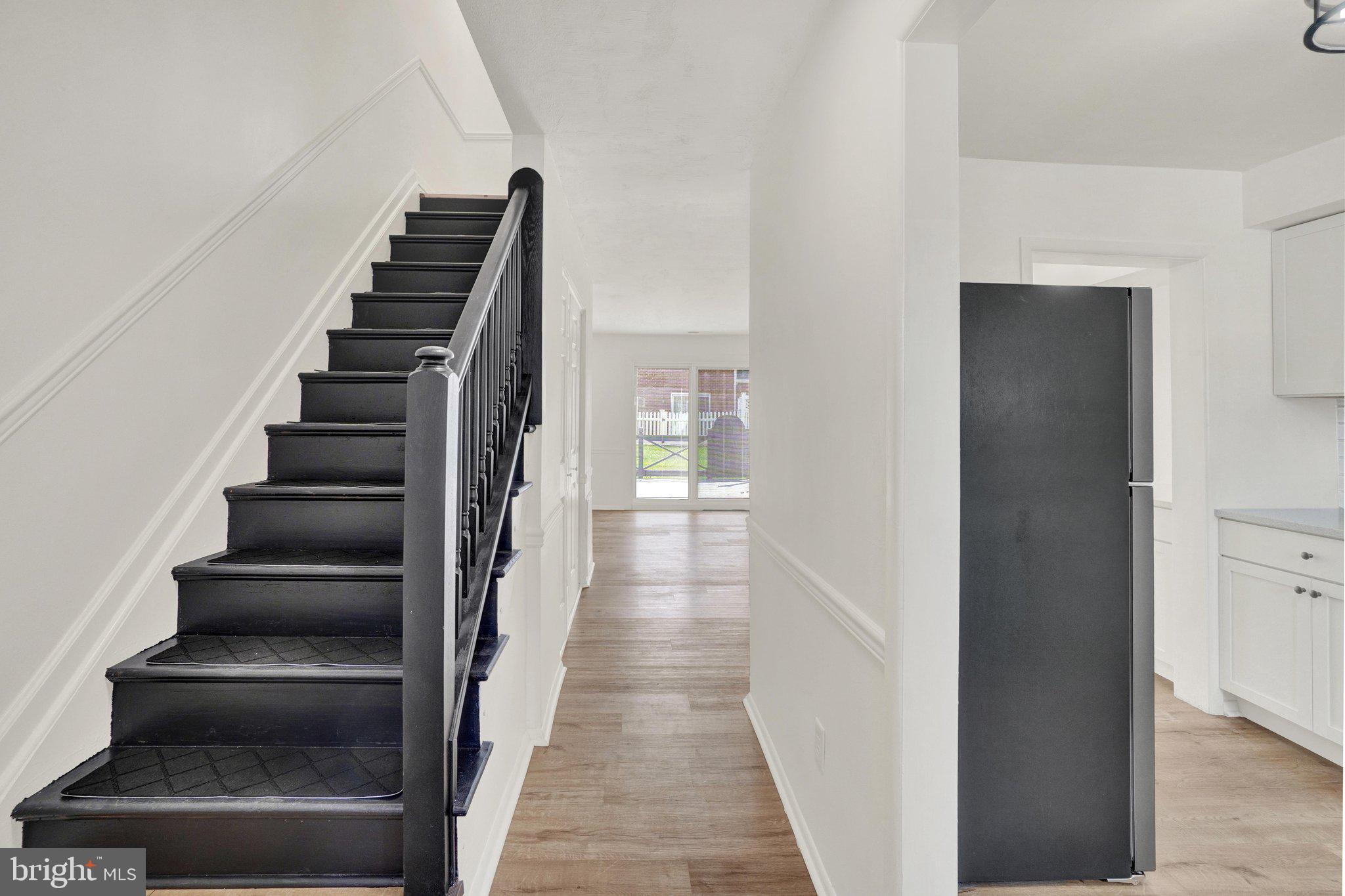 657 COLONY DRIVE