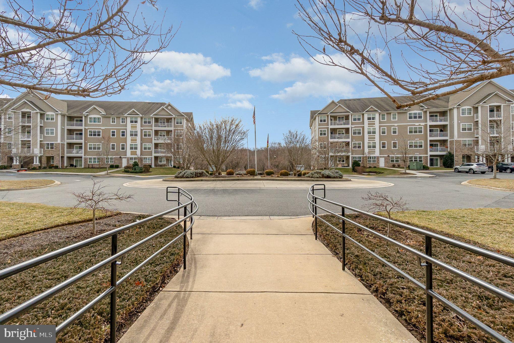 MACPHAIL WOODS - Residential