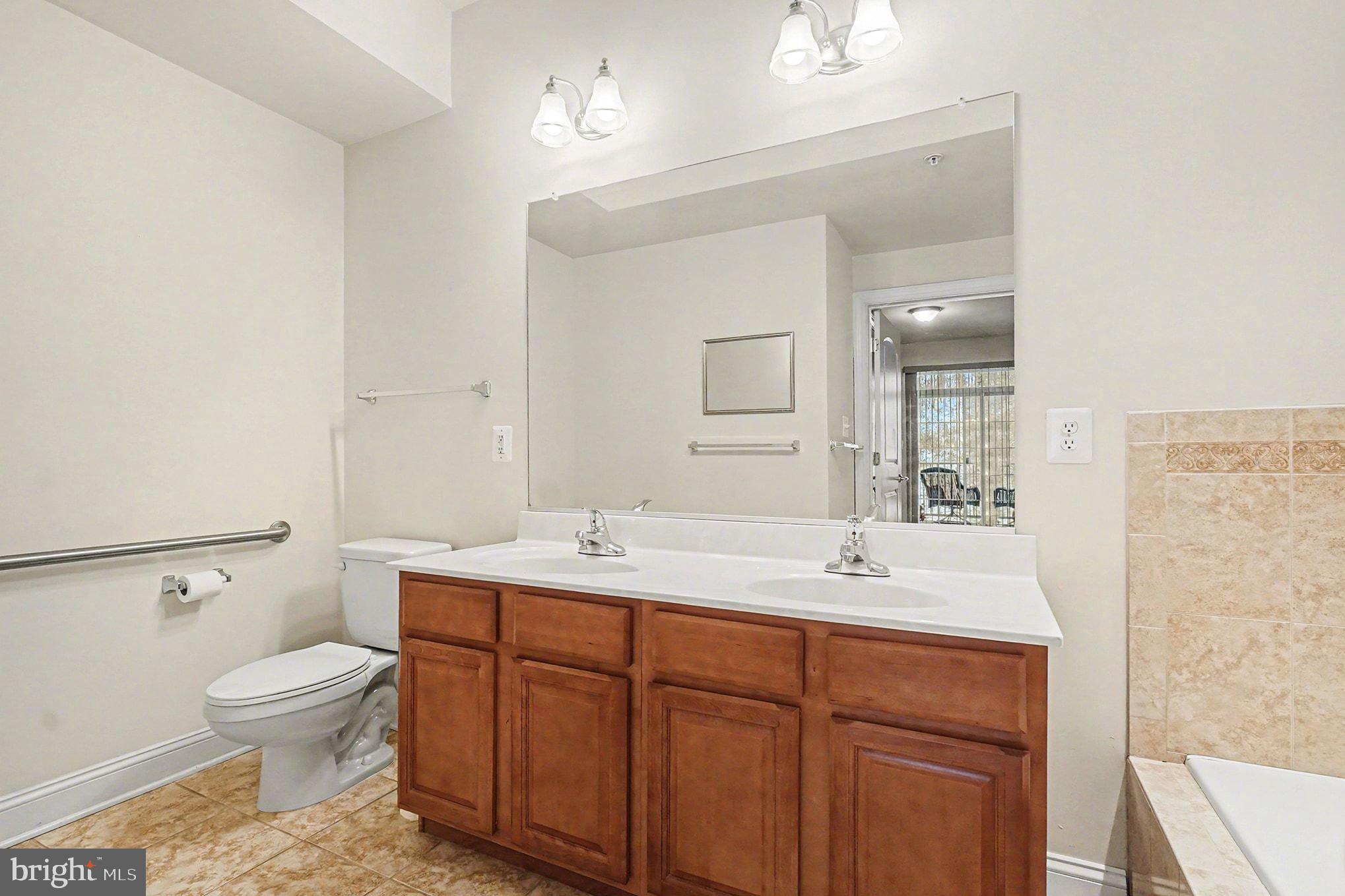 MACPHAIL WOODS - Residential