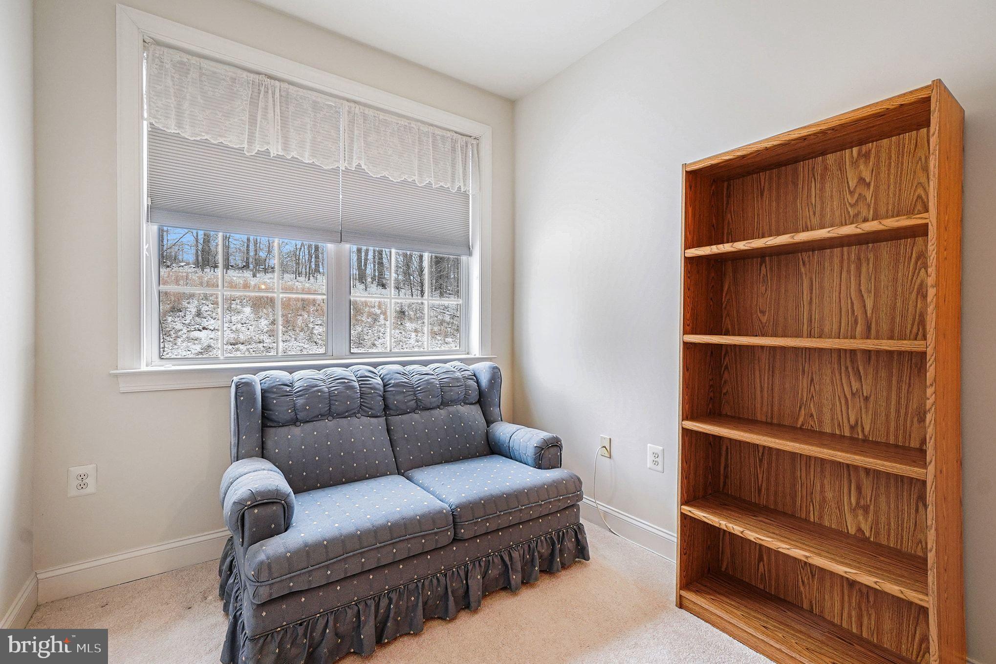 MACPHAIL WOODS - Residential