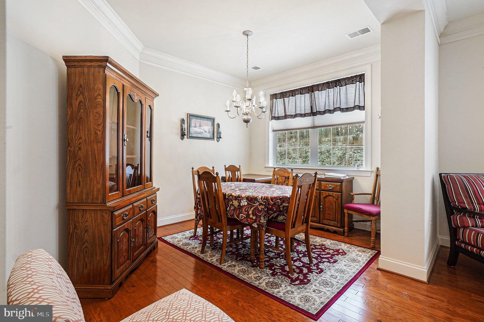 MACPHAIL WOODS - Residential