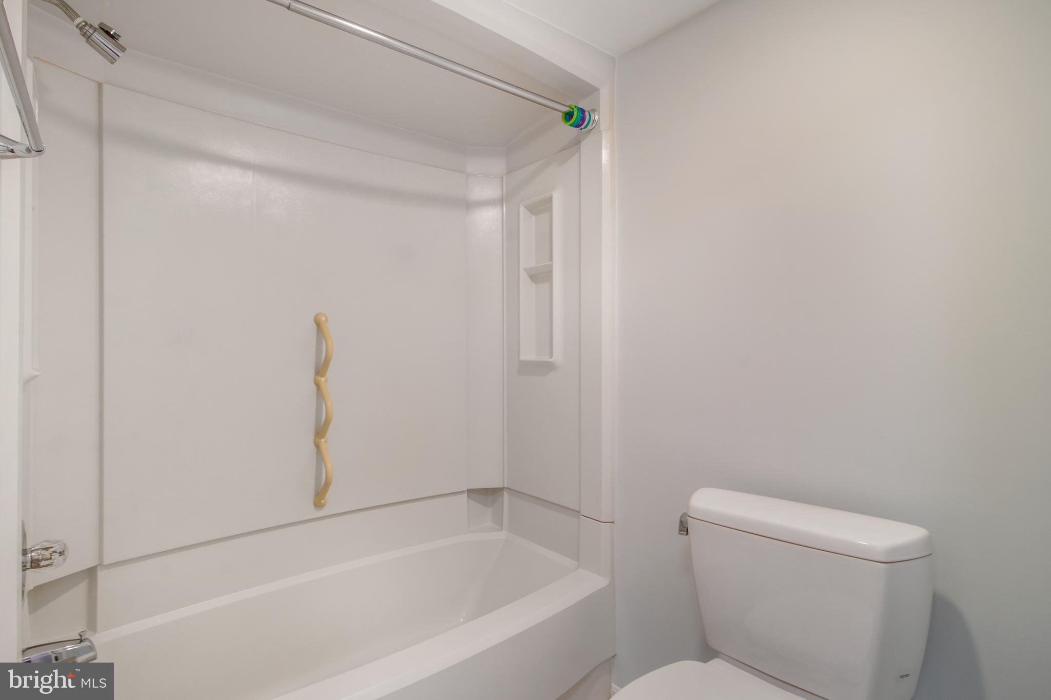 LEISURE WORLD - Residential
