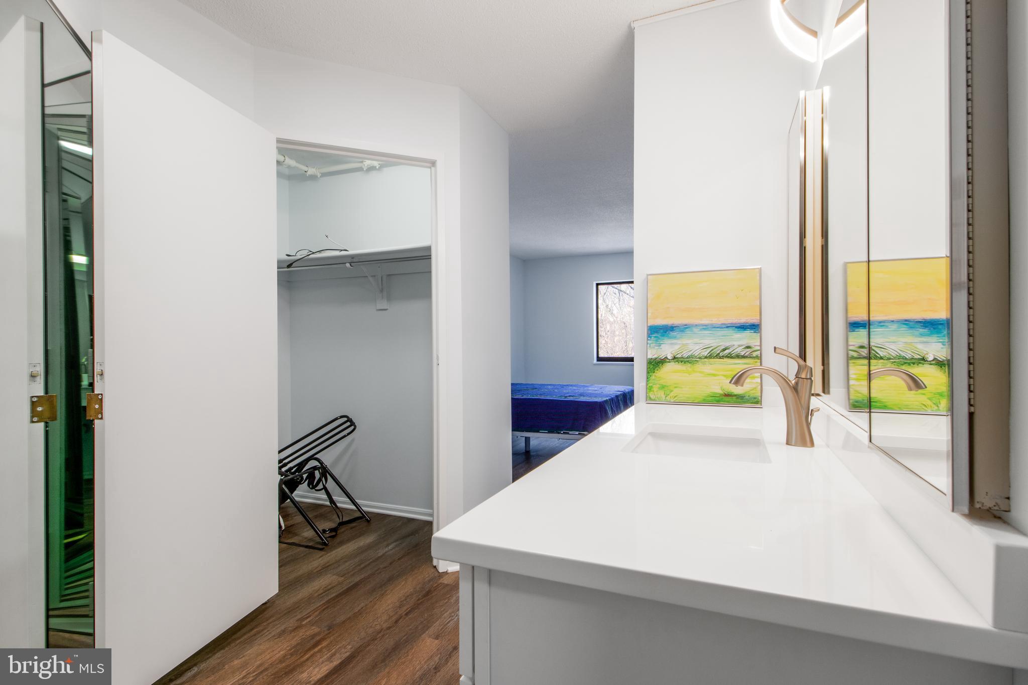 LEISURE WORLD - Residential