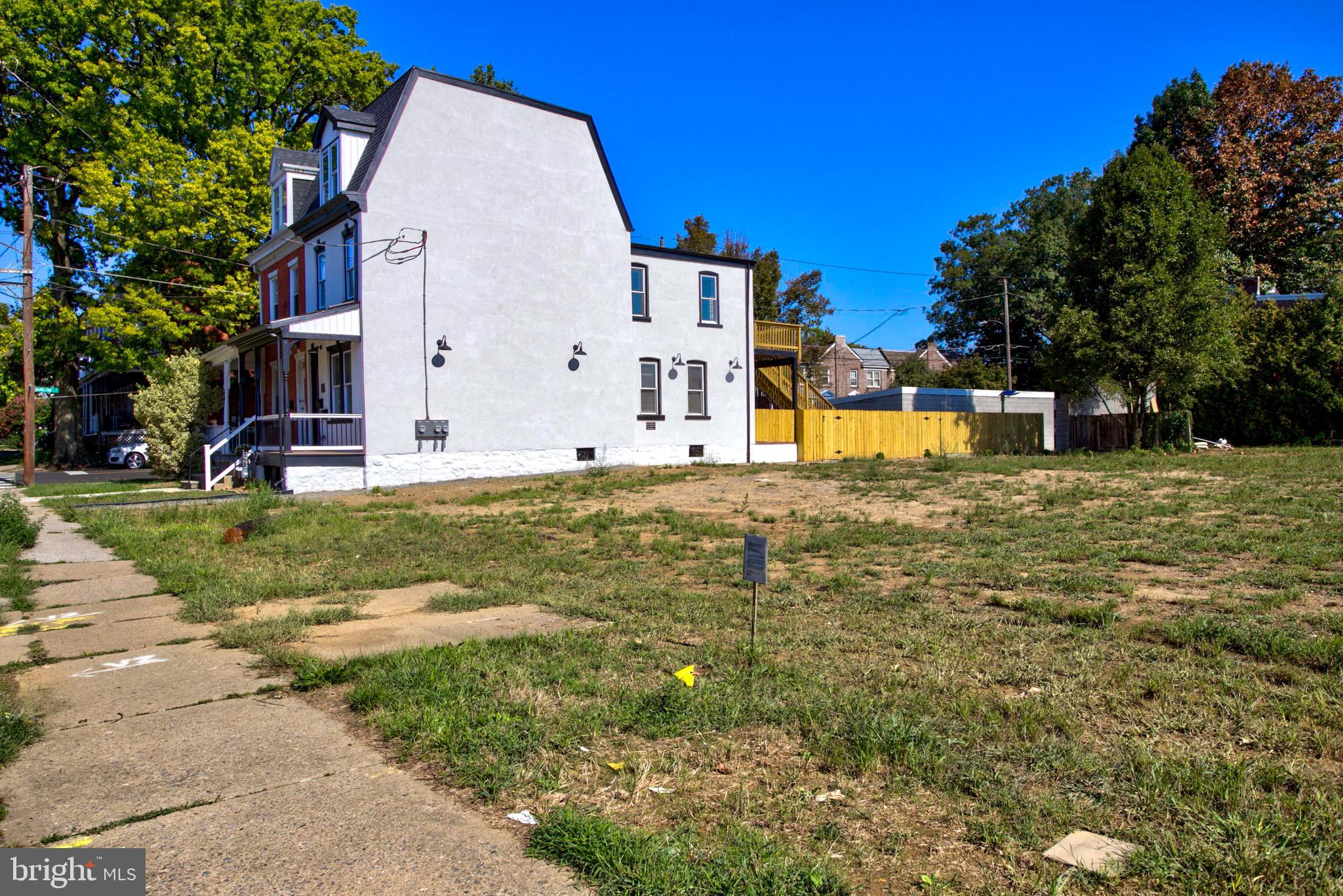 LANCASTER - Residential Lease