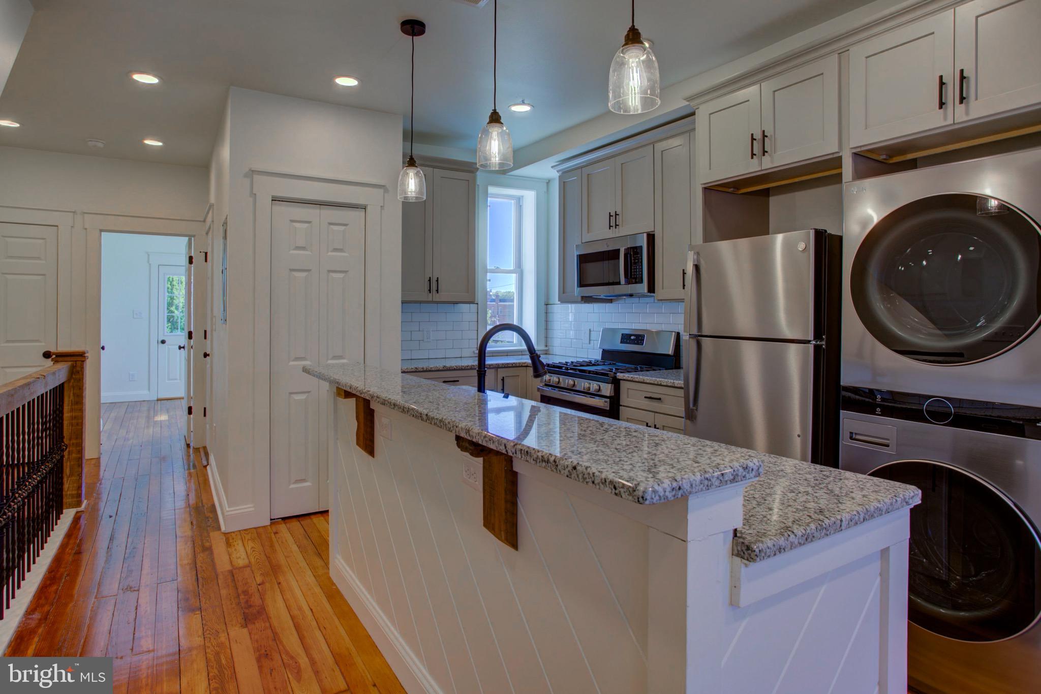 LANCASTER - Residential Lease